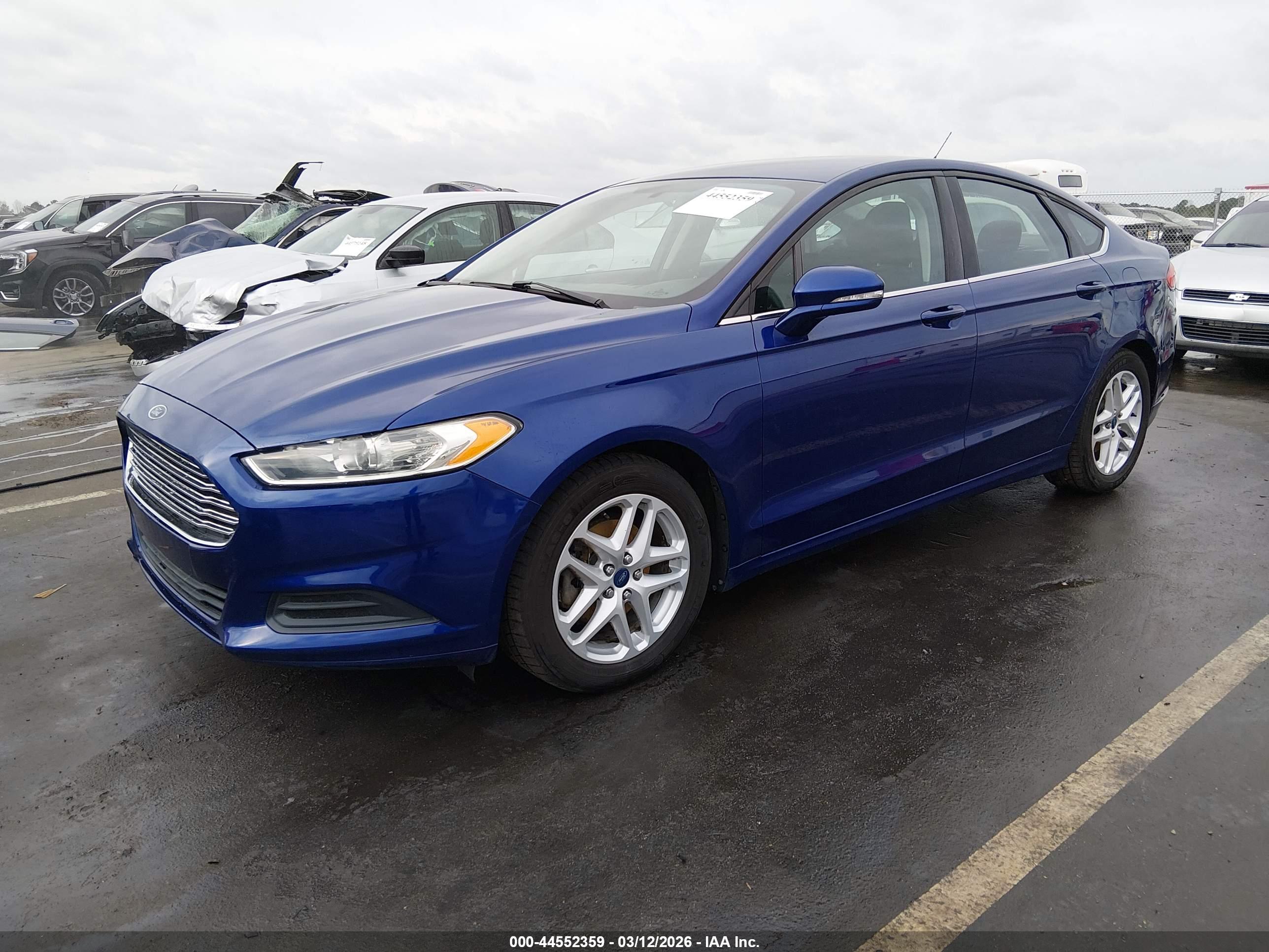 FORD FUSION image 2