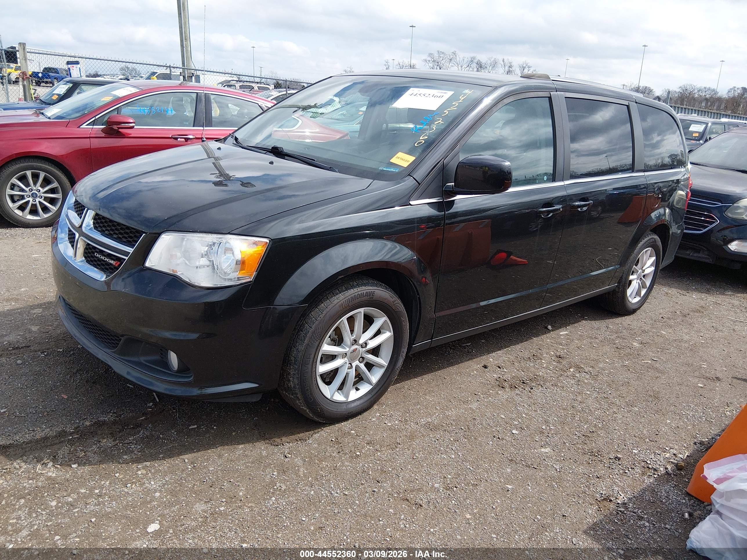 DODGE GRAND image 2