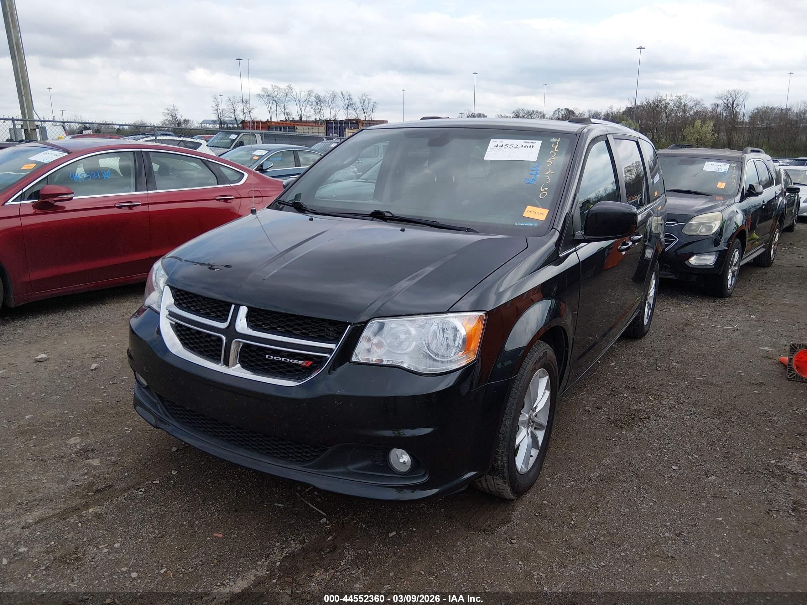 DODGE GRAND image 6