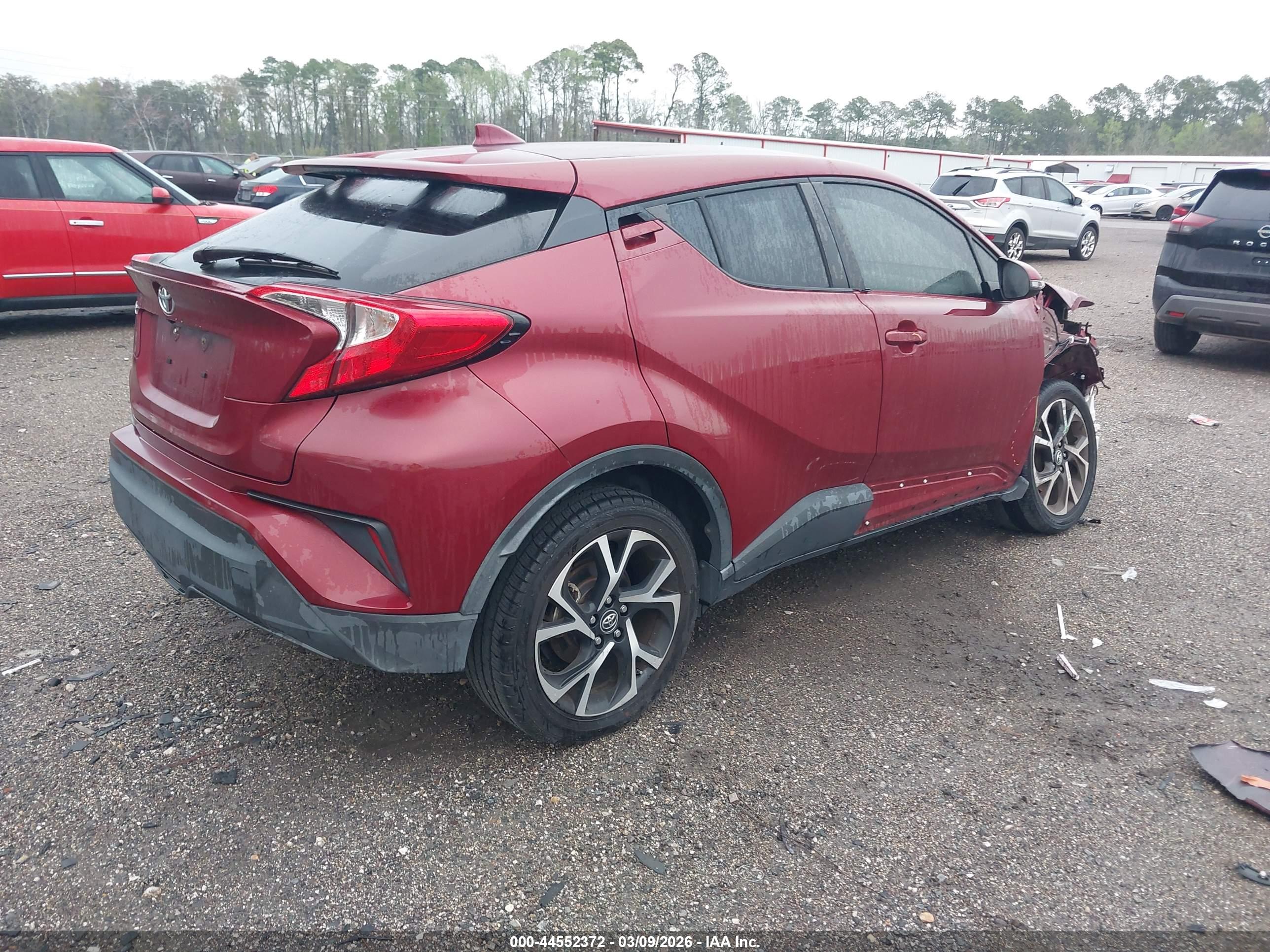 TOYOTA C-HR image 4