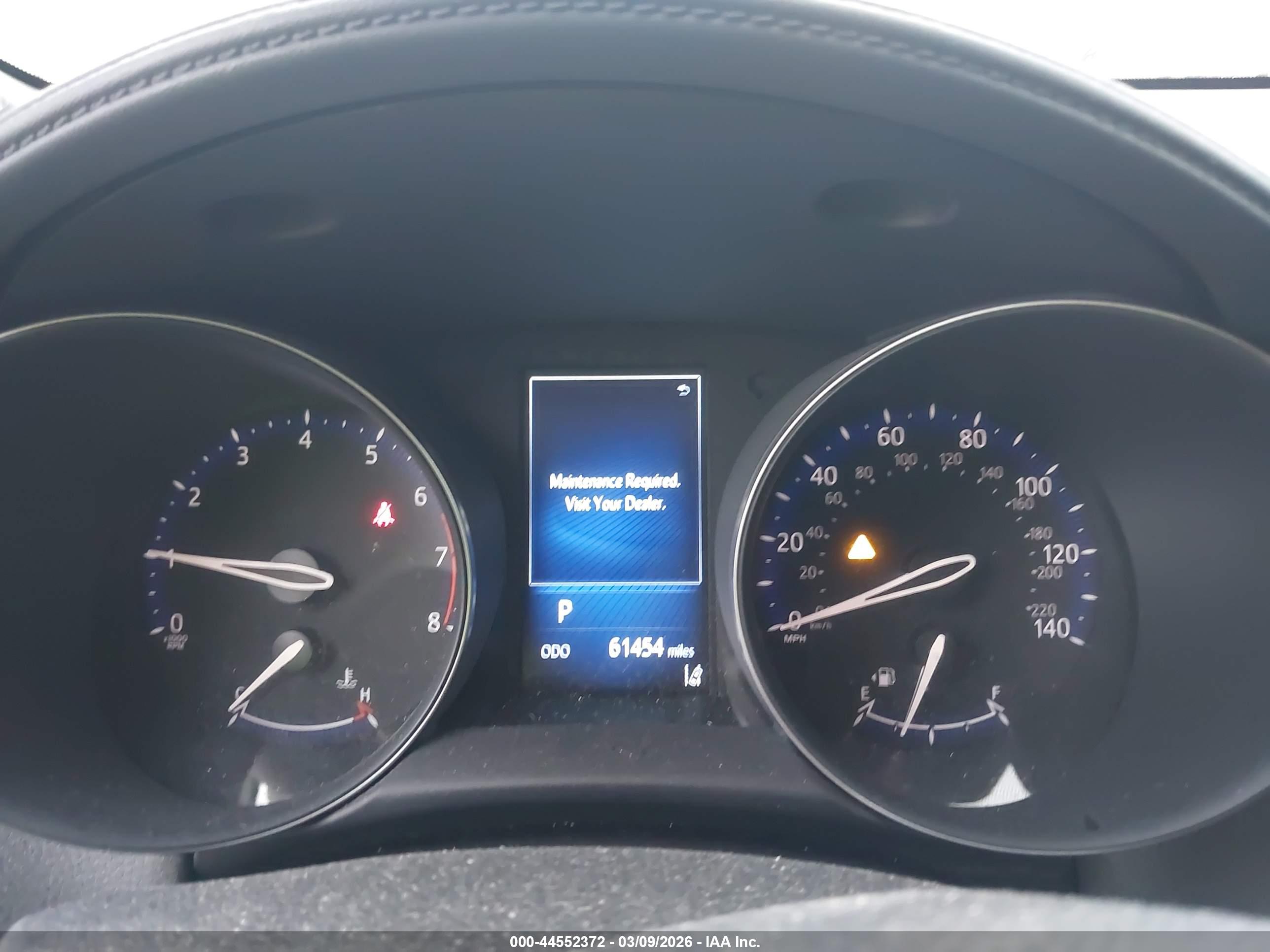 TOYOTA C-HR image 7