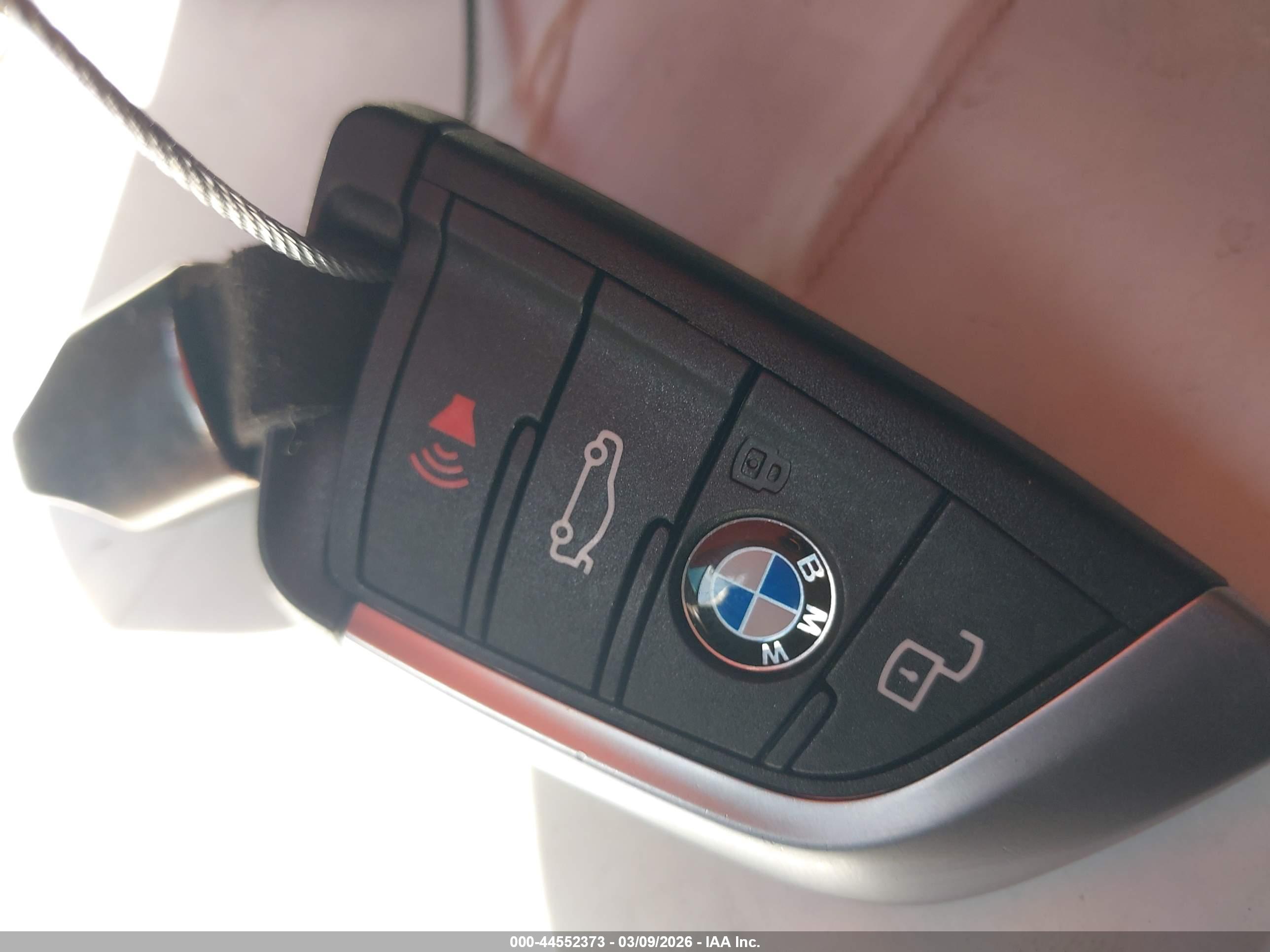 BMW 330I image 11