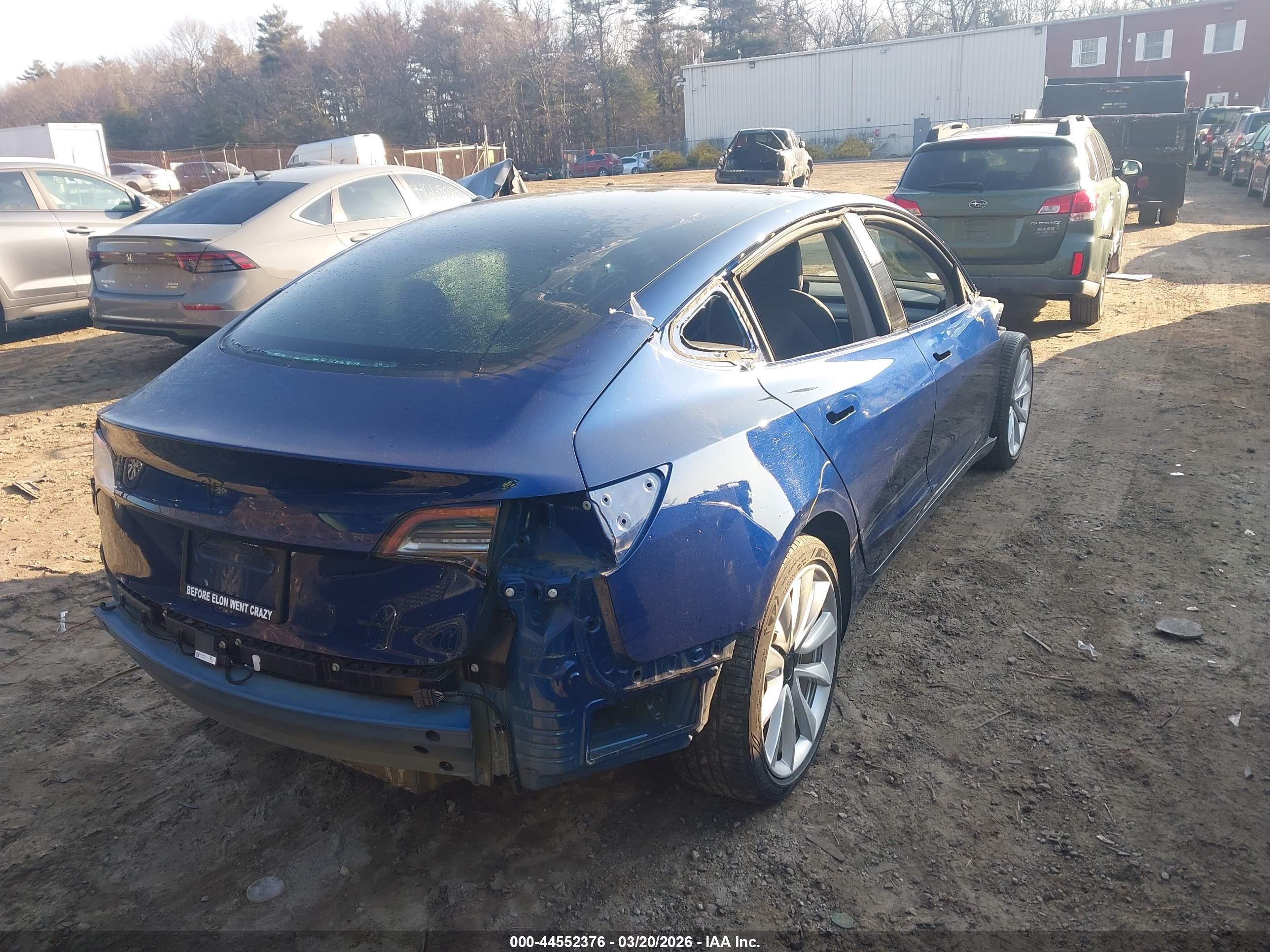 TESLA MODEL image 4