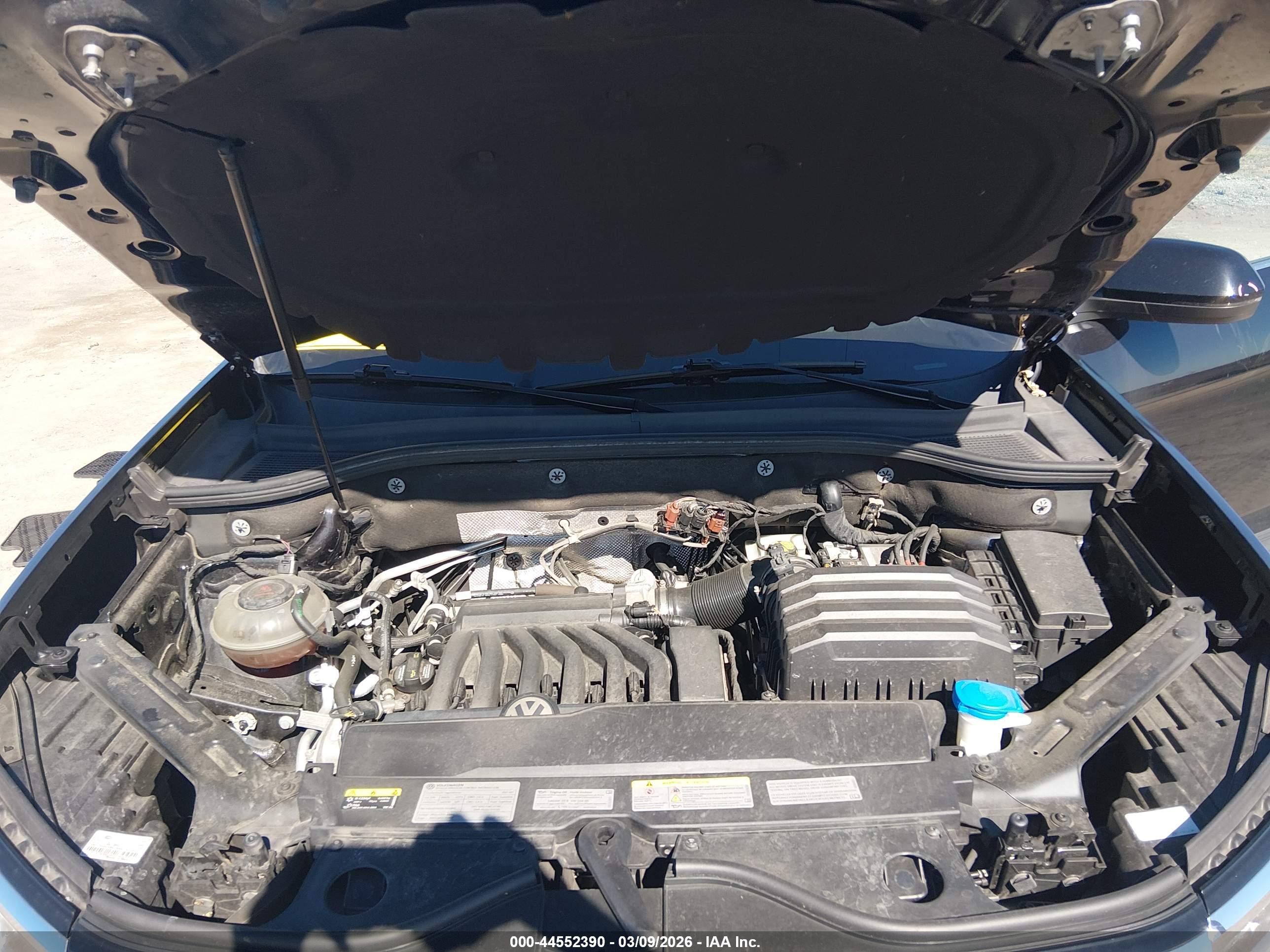VOLKSWAGEN ATLAS image 10