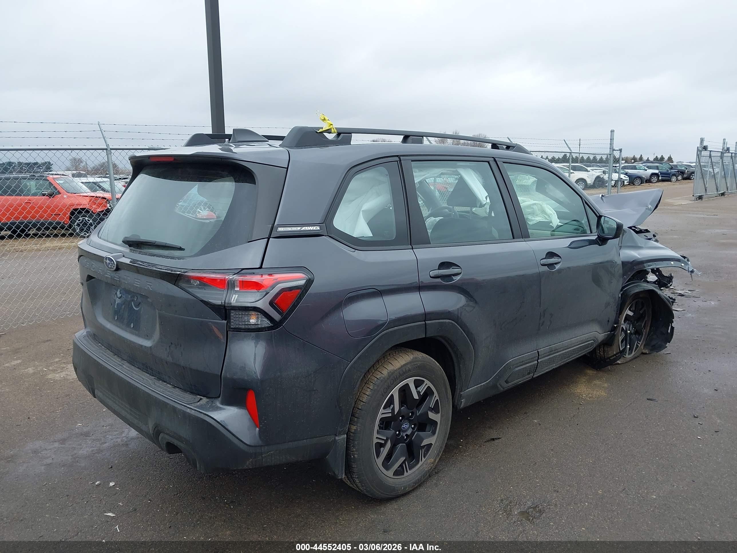 SUBARU FORESTER image 4