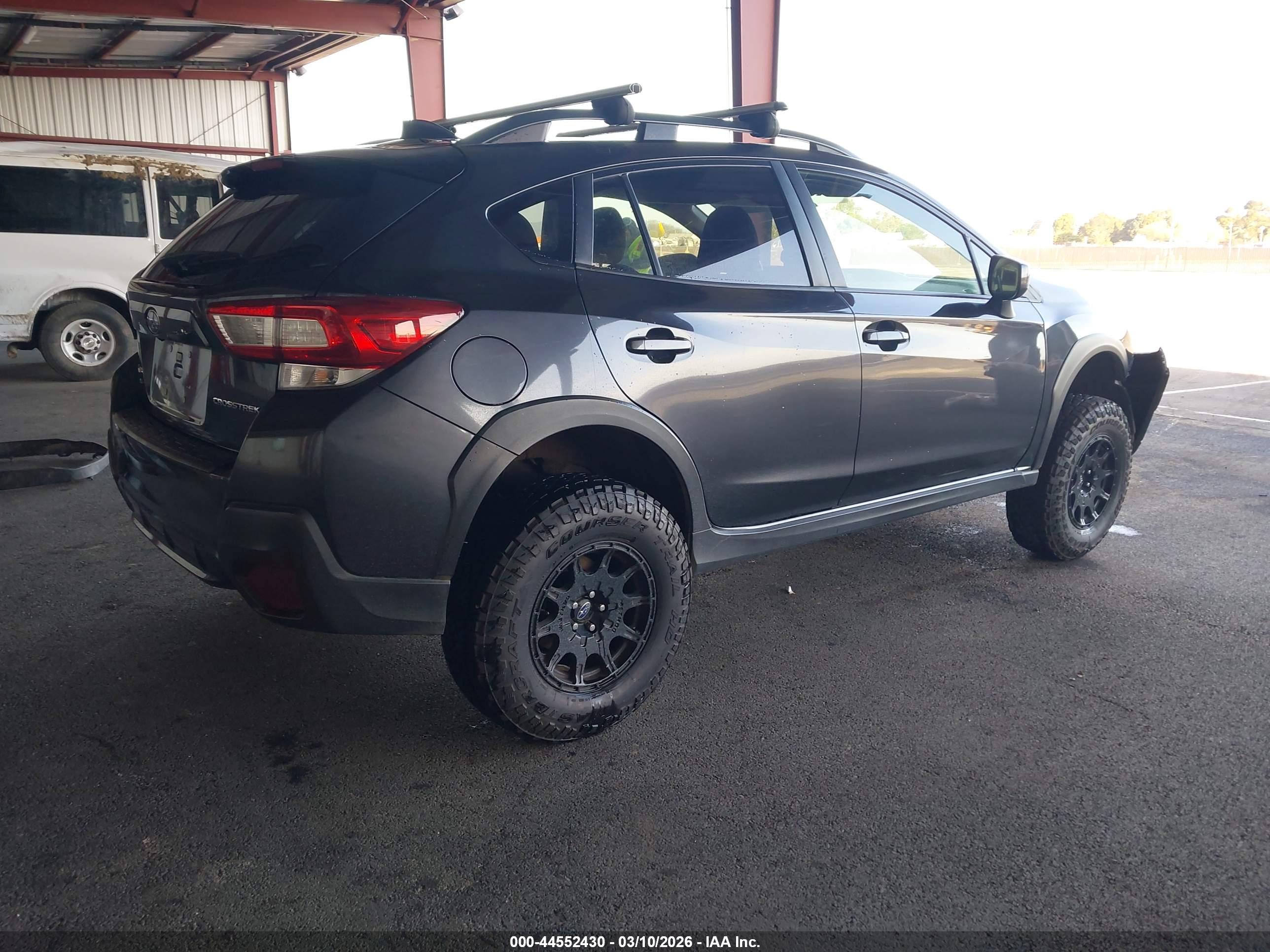 SUBARU CROSSTREK image 4