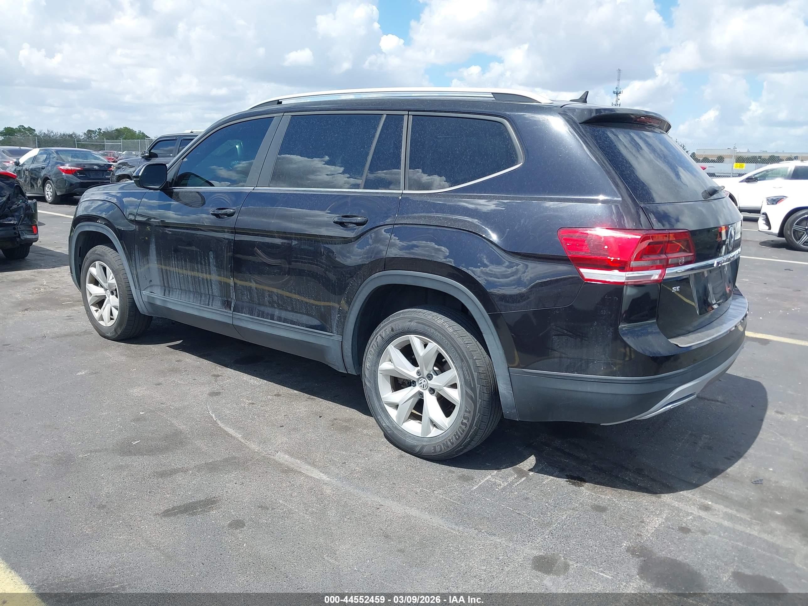 VOLKSWAGEN ATLAS image 3