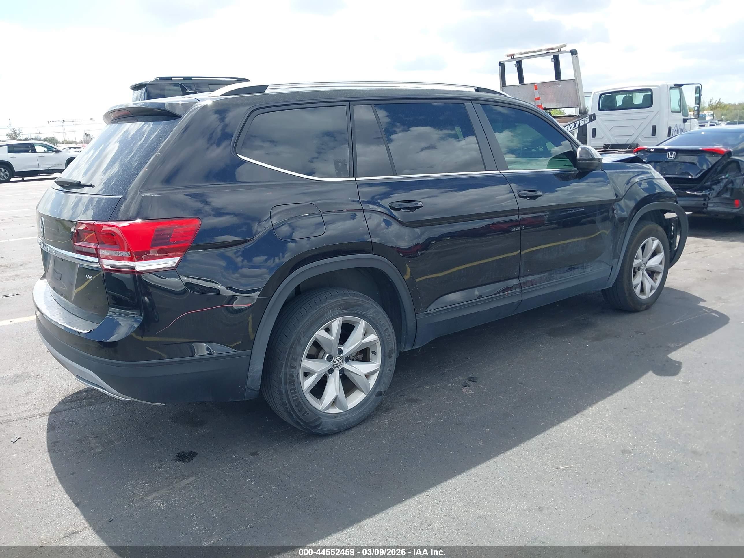 VOLKSWAGEN ATLAS image 4
