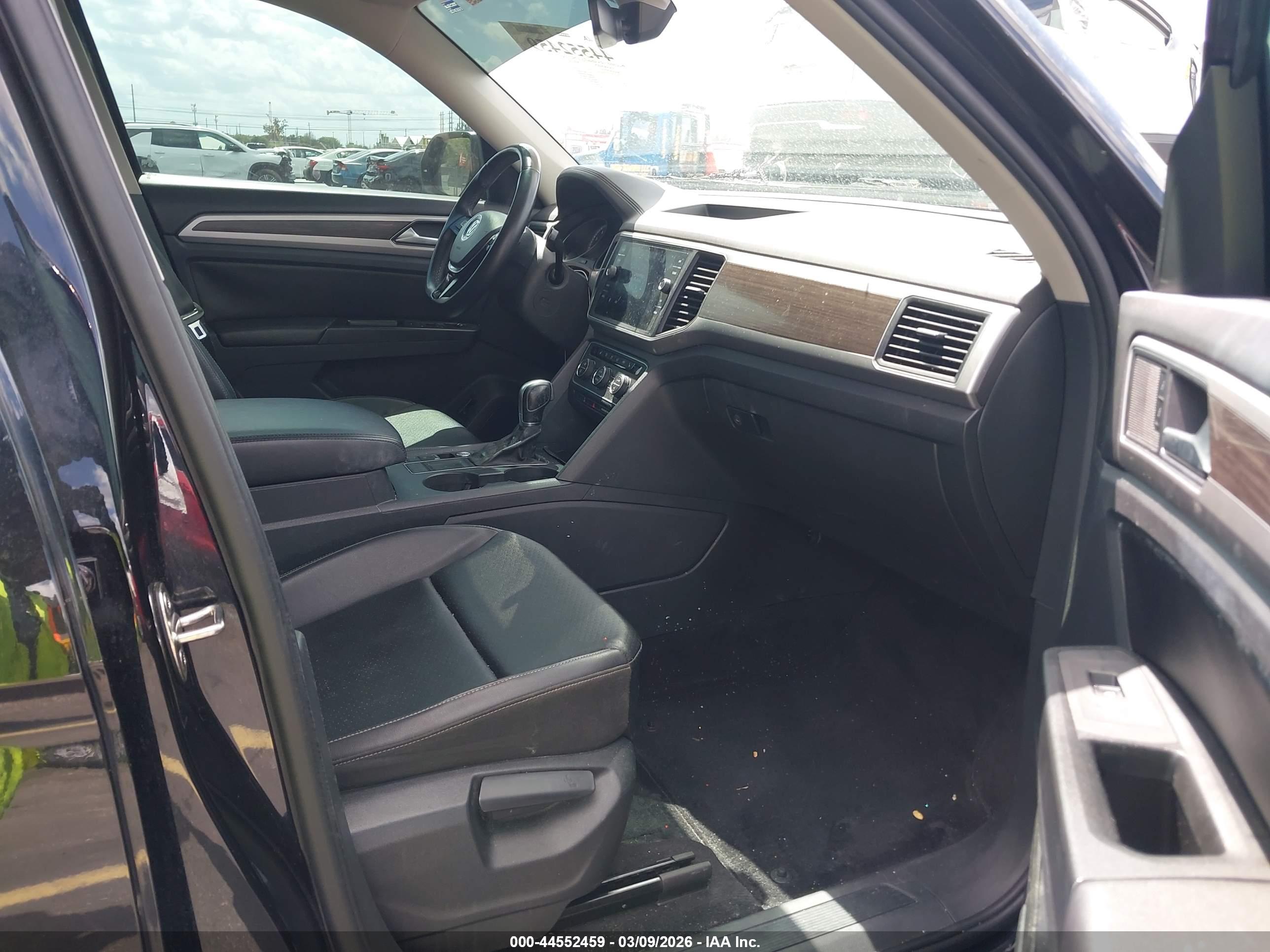 VOLKSWAGEN ATLAS image 5