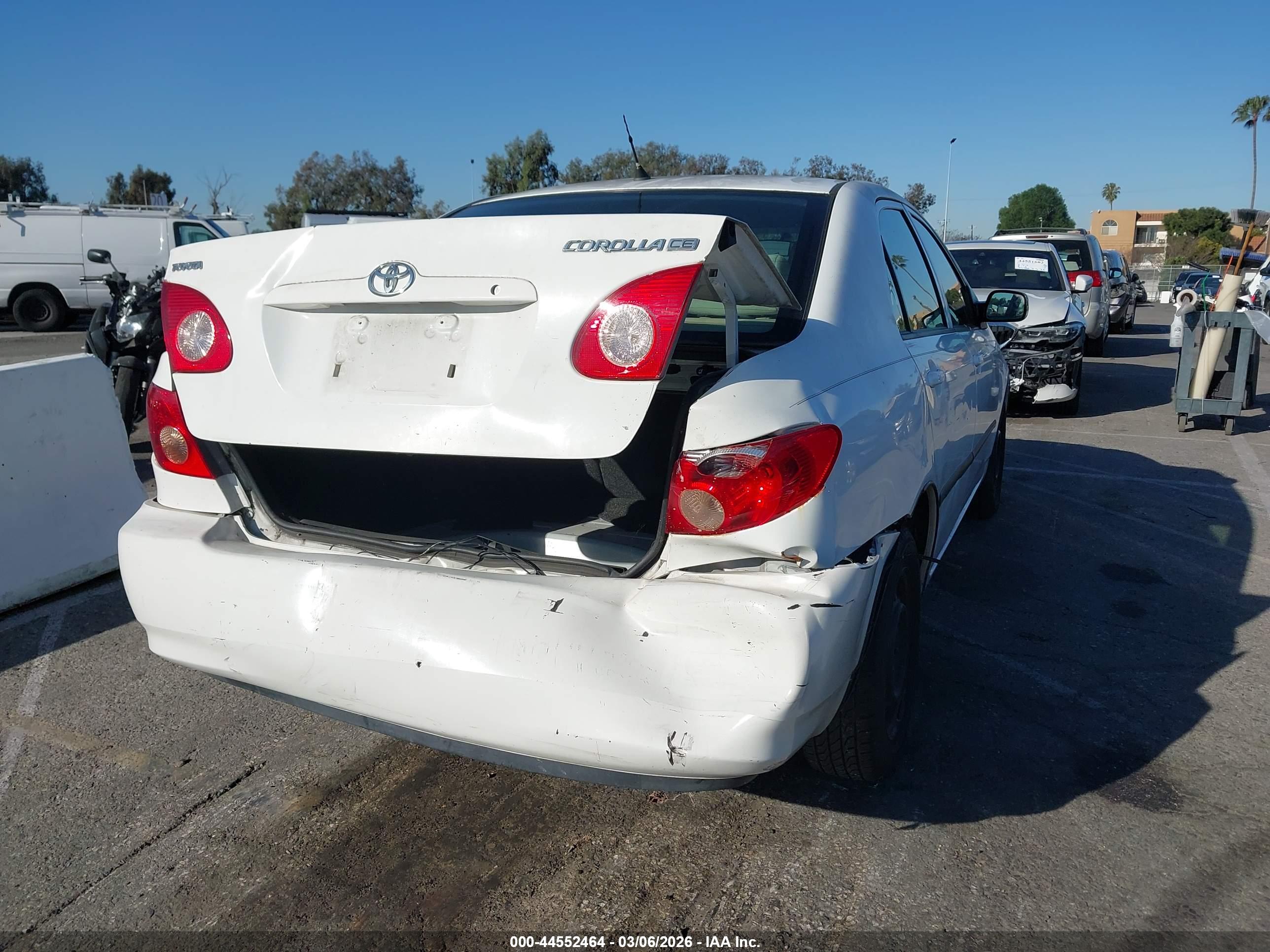 TOYOTA COROLLA image 4