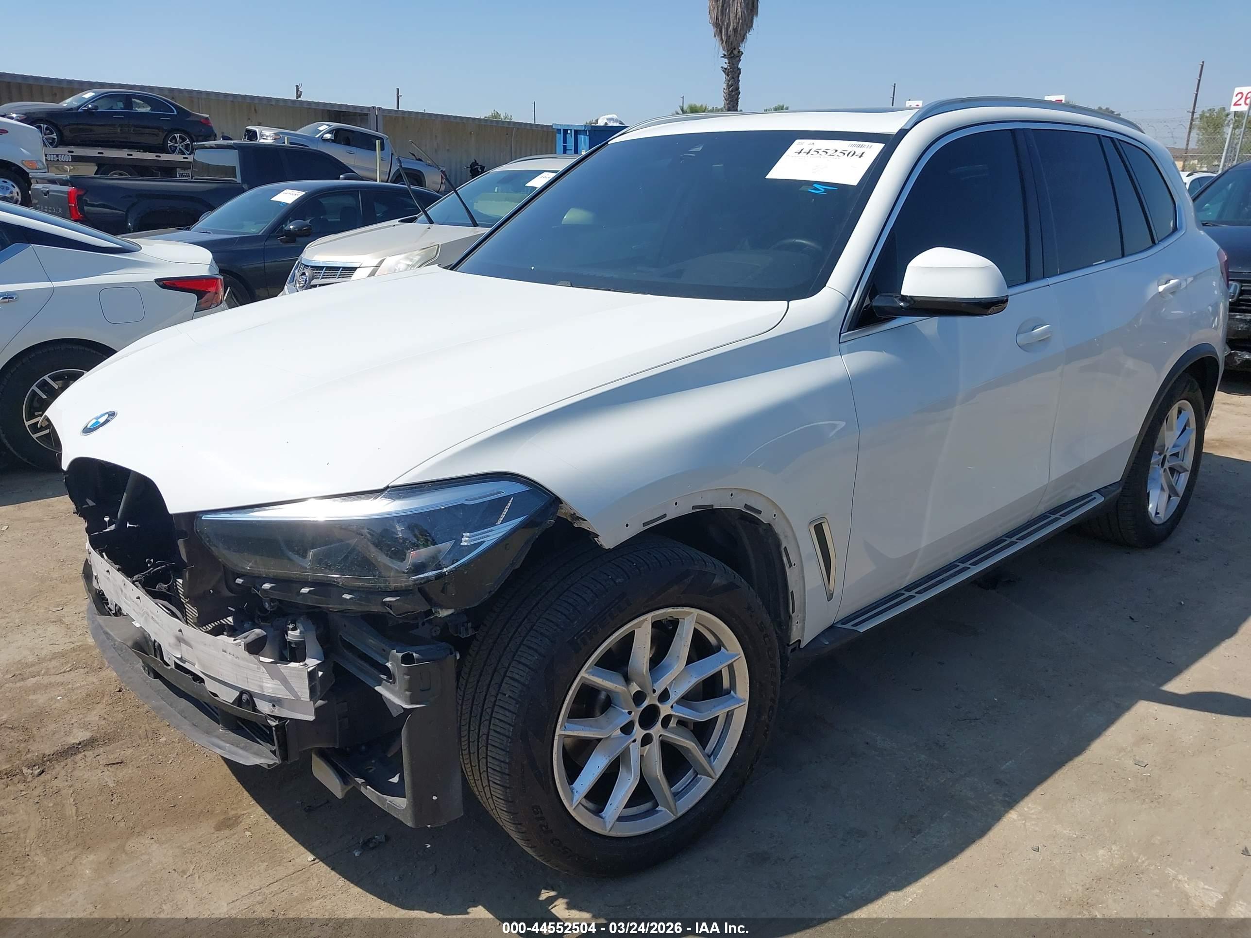 BMW X5 image 2