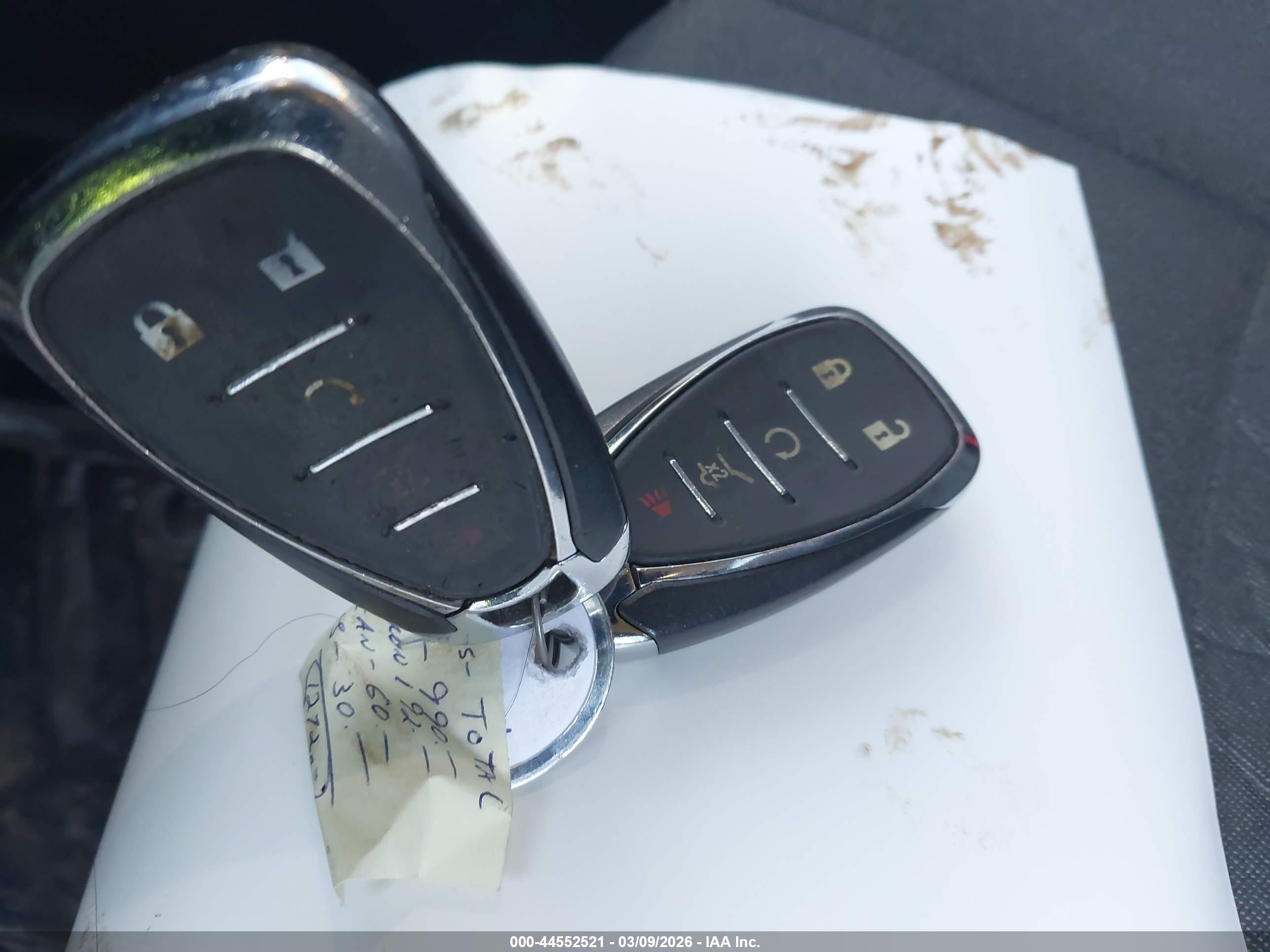 CHEVROLET EQUINOX image 11