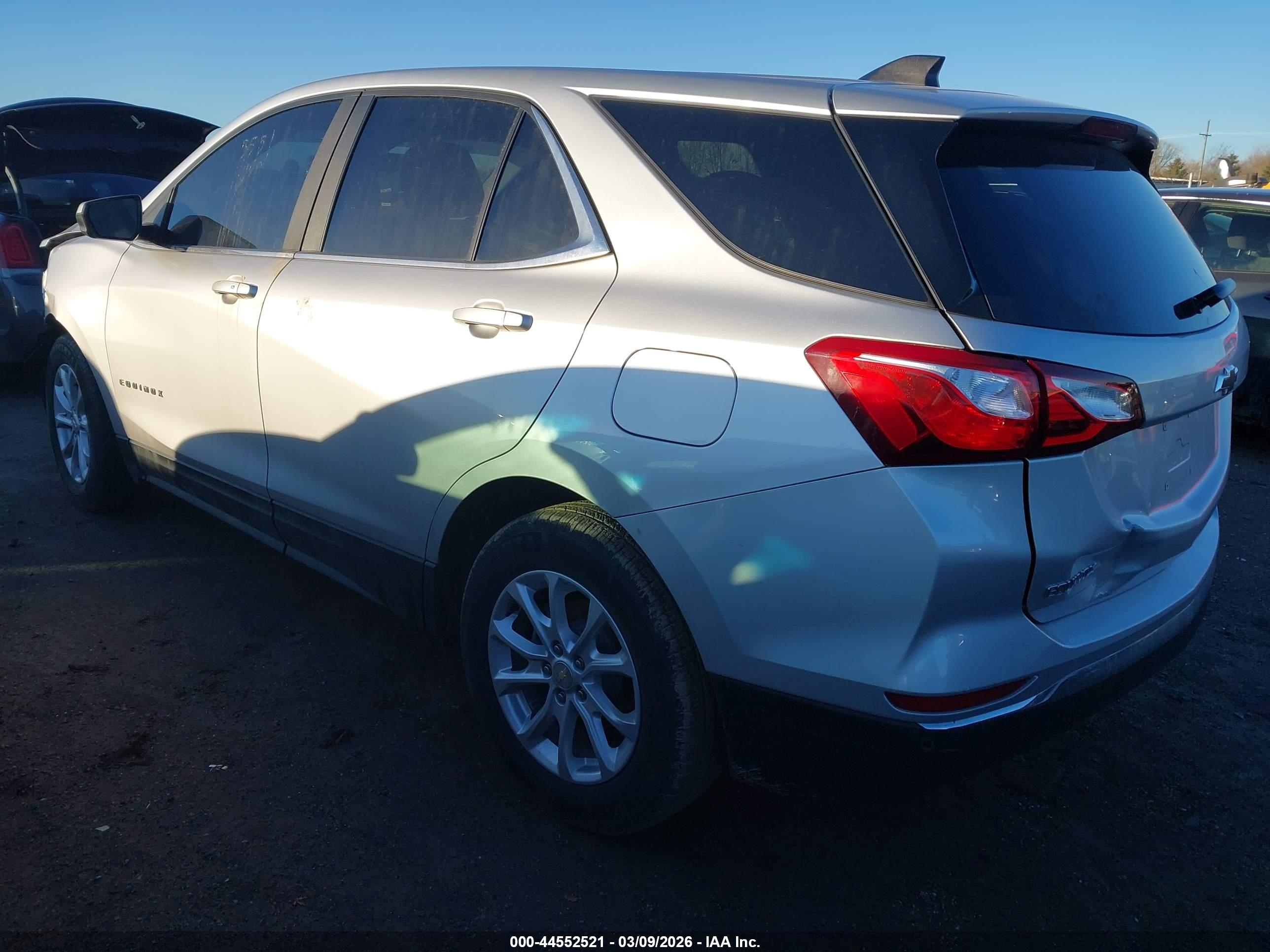 CHEVROLET EQUINOX image 3
