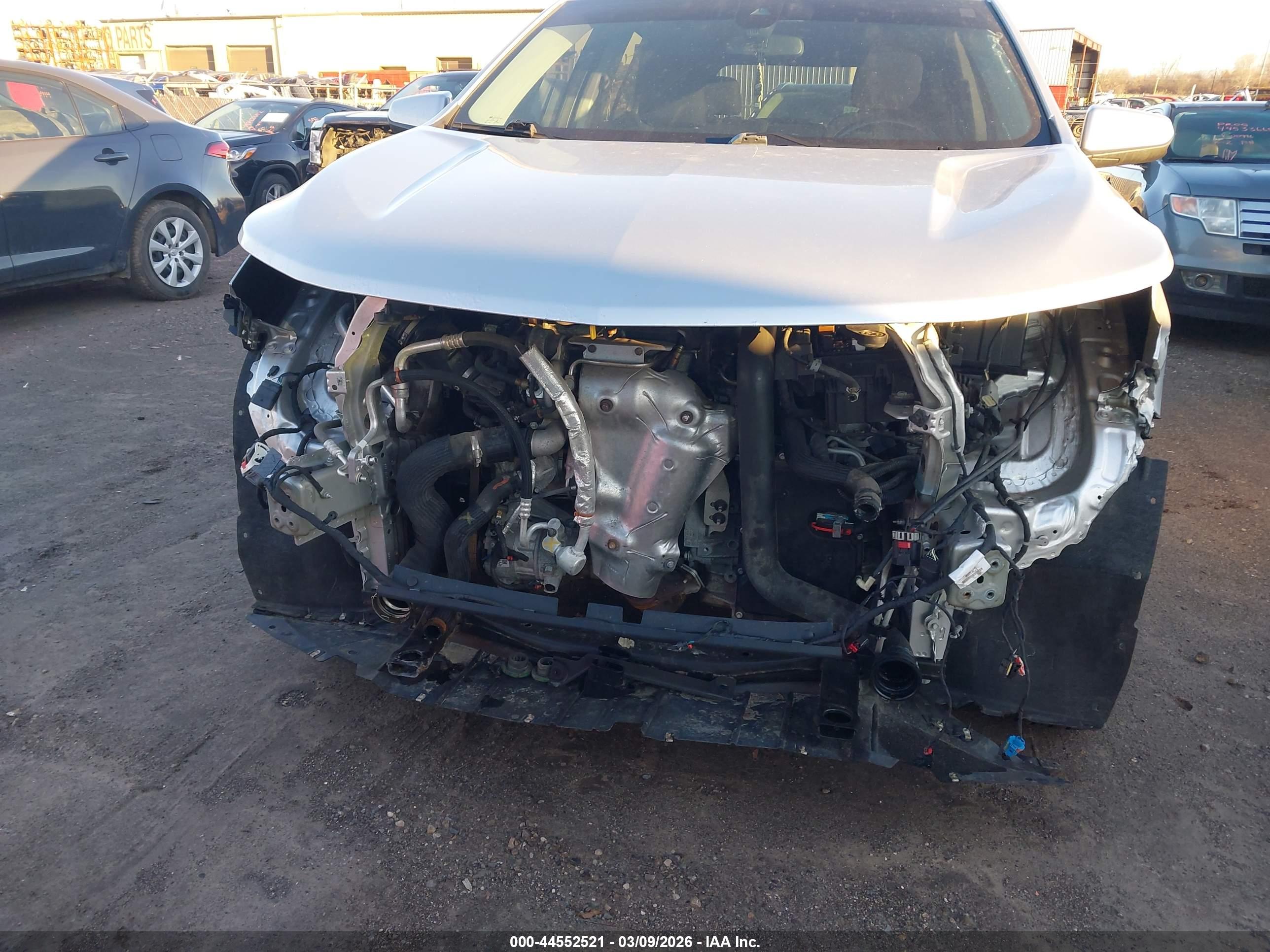 CHEVROLET EQUINOX image 6