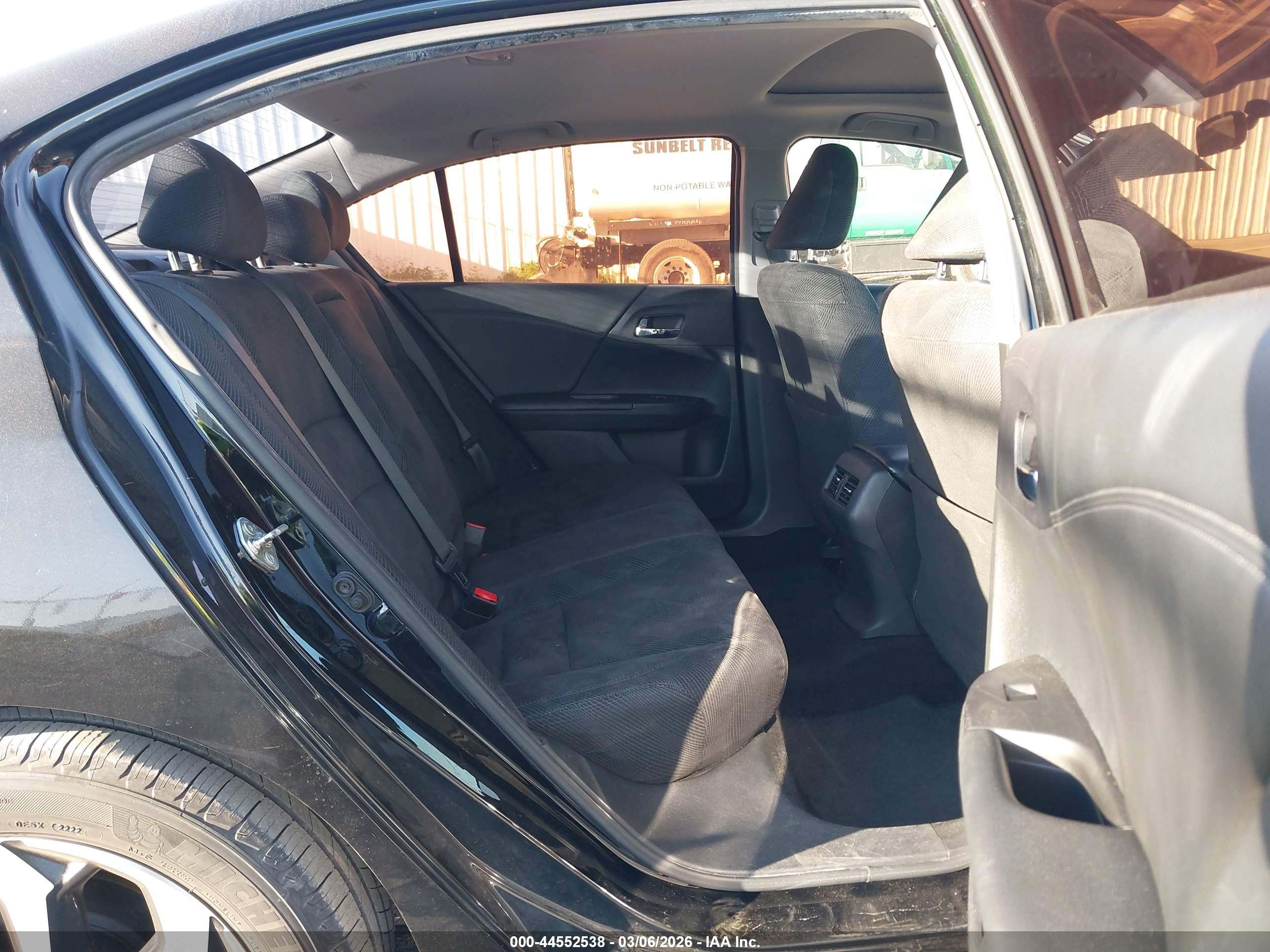 HONDA ACCORD image 8
