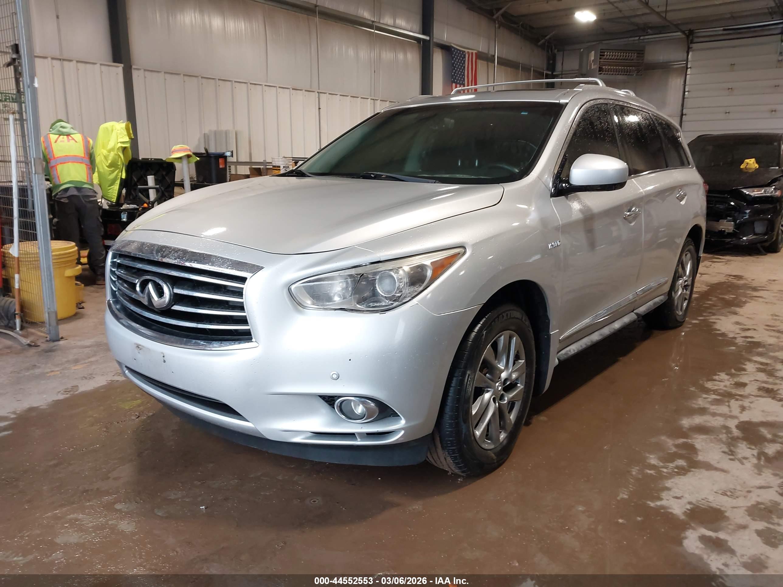 INFINITI QX60 image 2