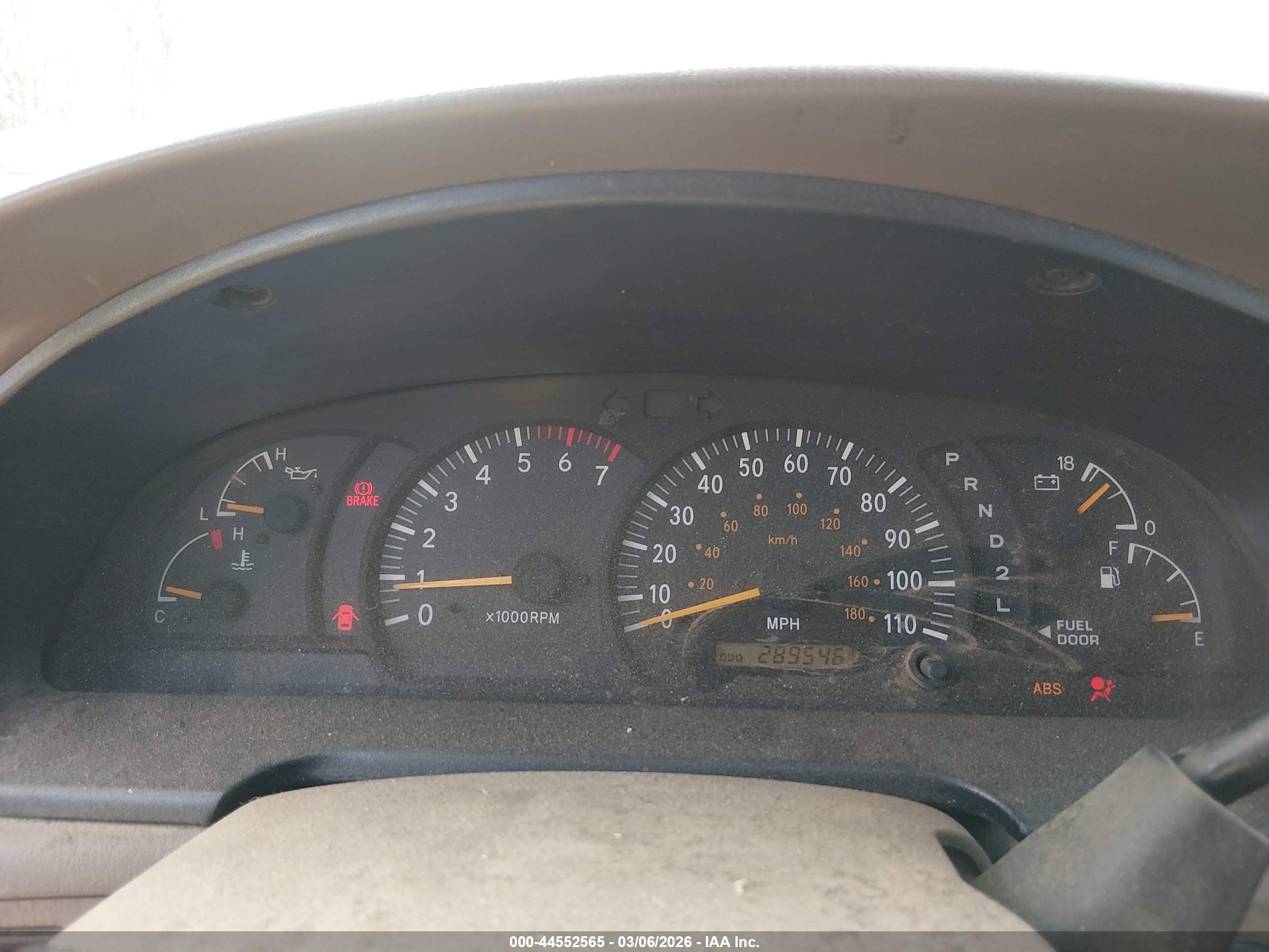 TOYOTA TUNDRA image 7