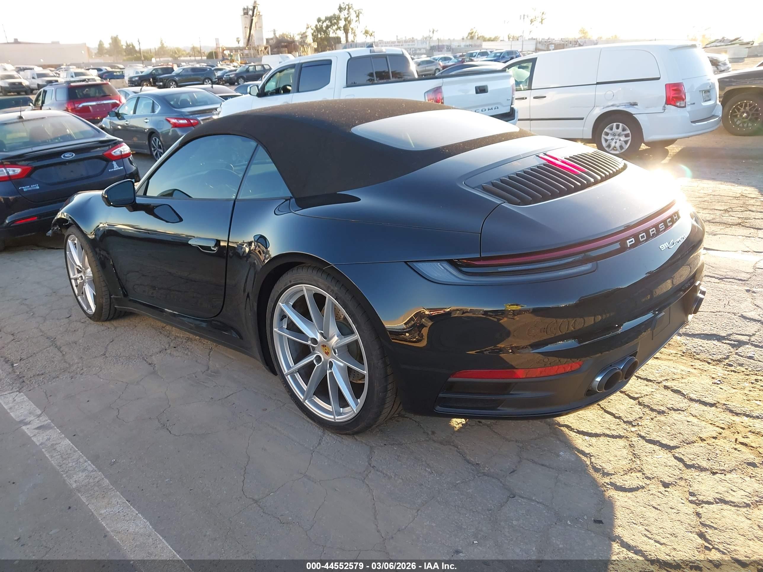 PORSCHE 911 image 3