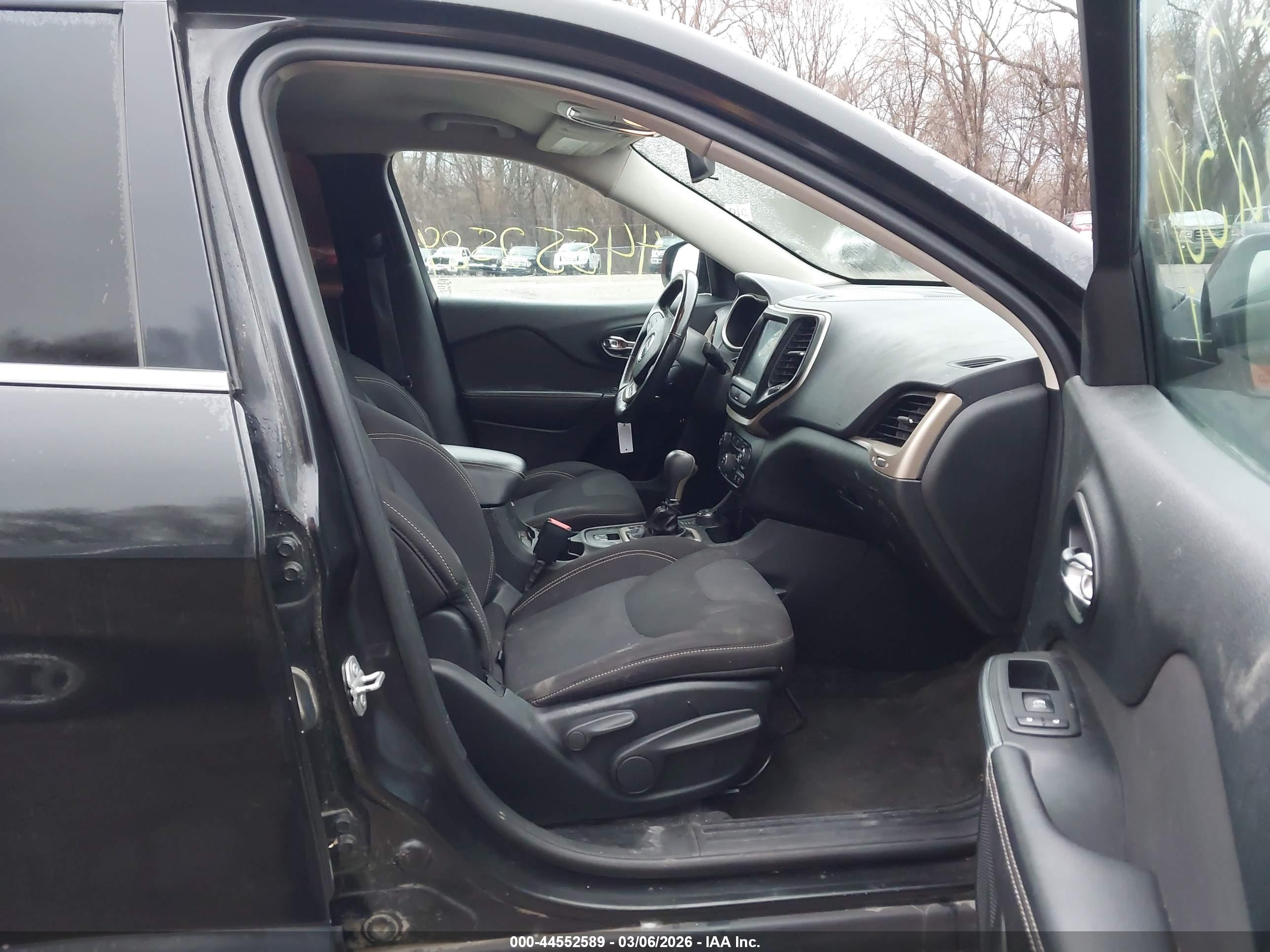 JEEP CHEROKEE image 5