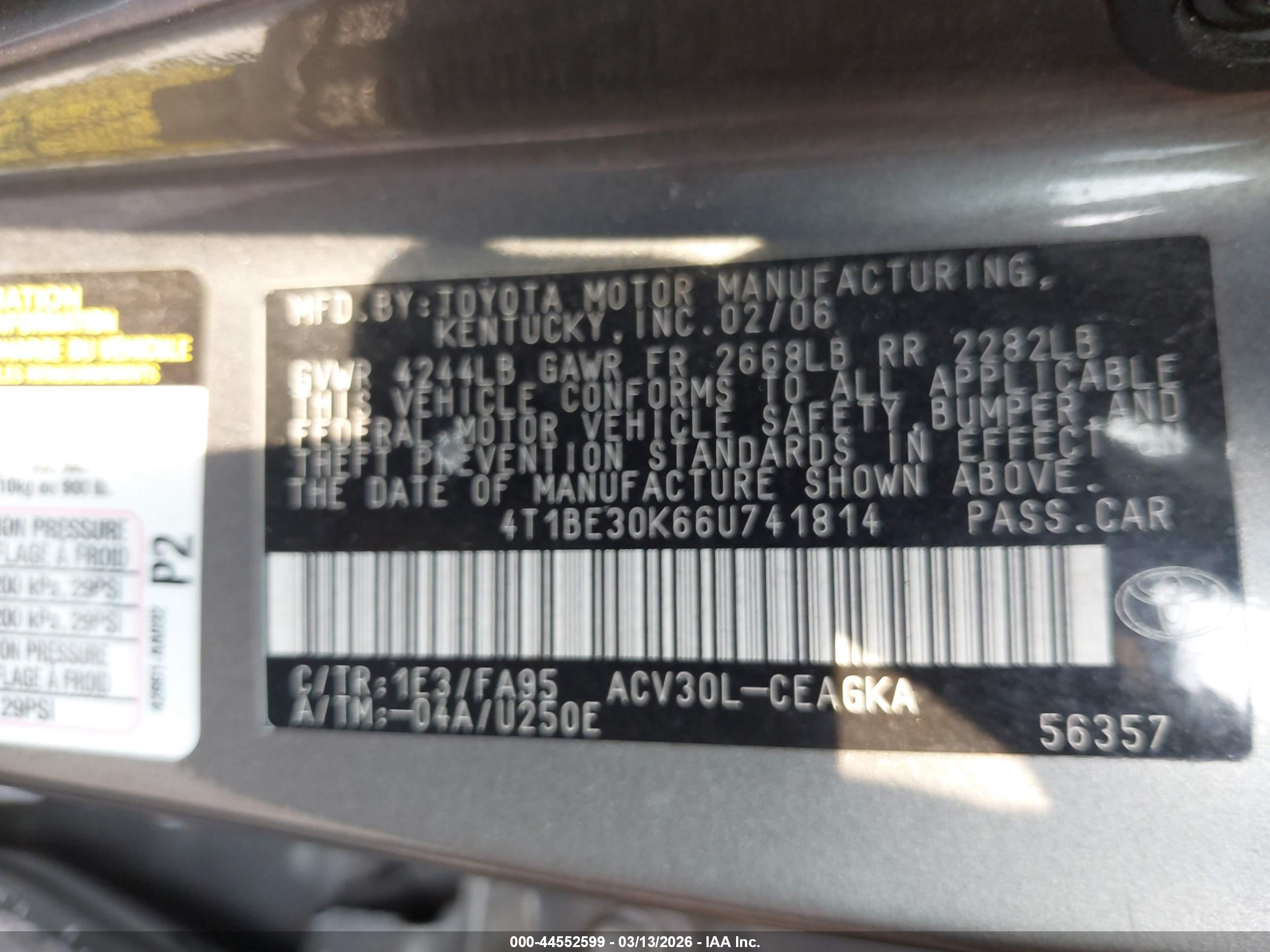 TOYOTA CAMRY image 9