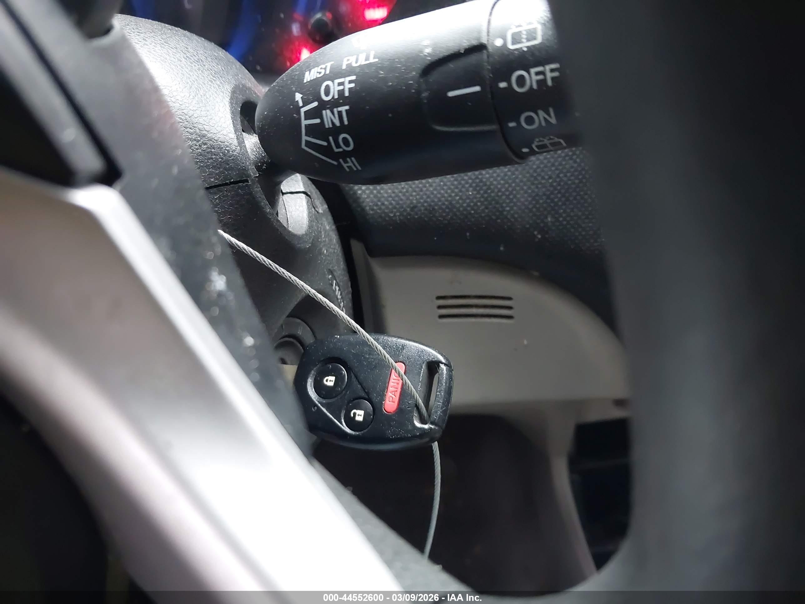 HONDA INSIGHT image 11