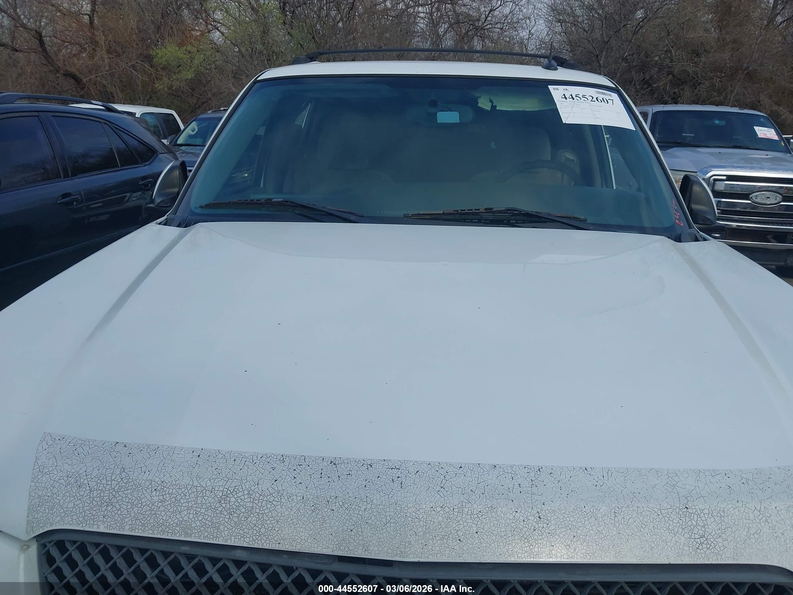 CHEVROLET AVALANCHE image 6