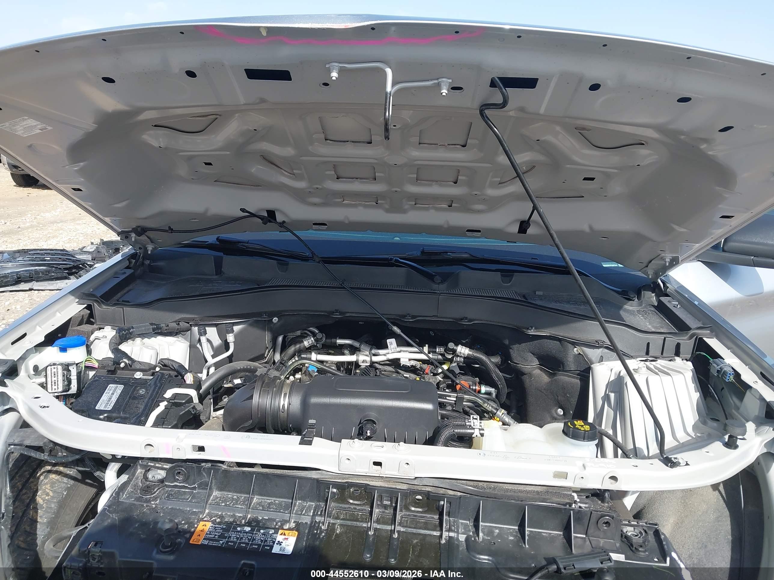 FORD EXPLORER image 10