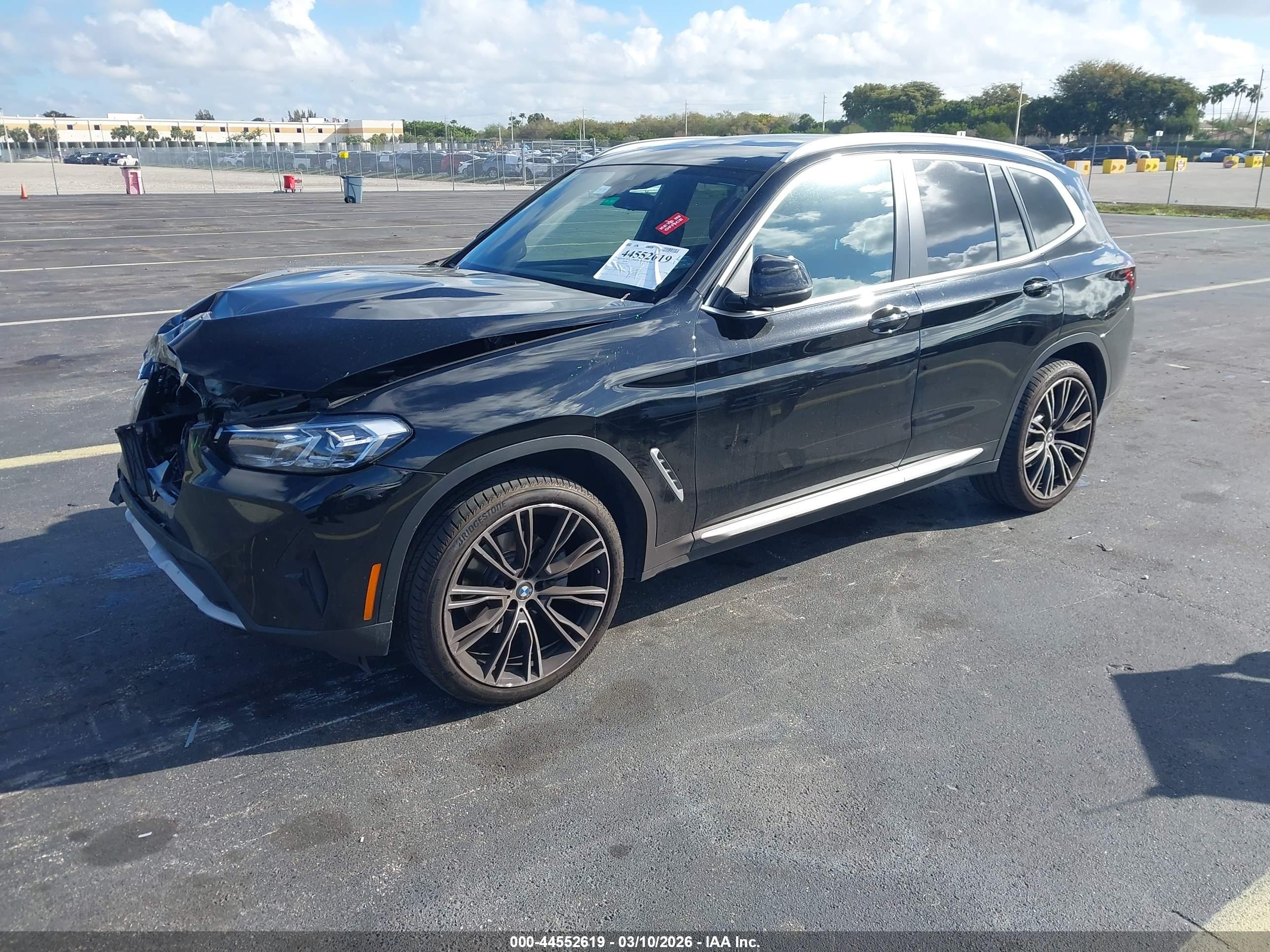 BMW X3 image 2
