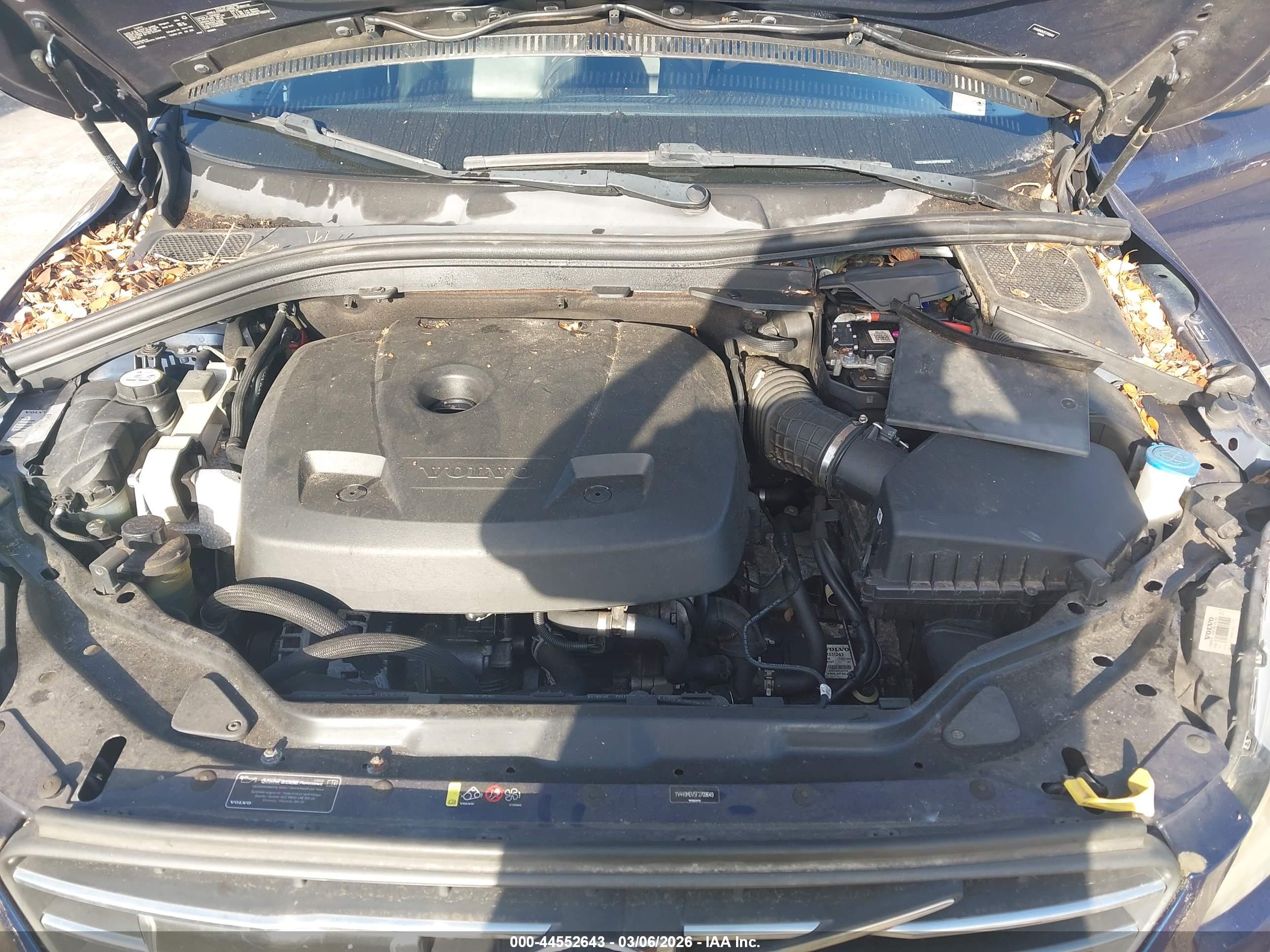 VOLVO XC60 image 10