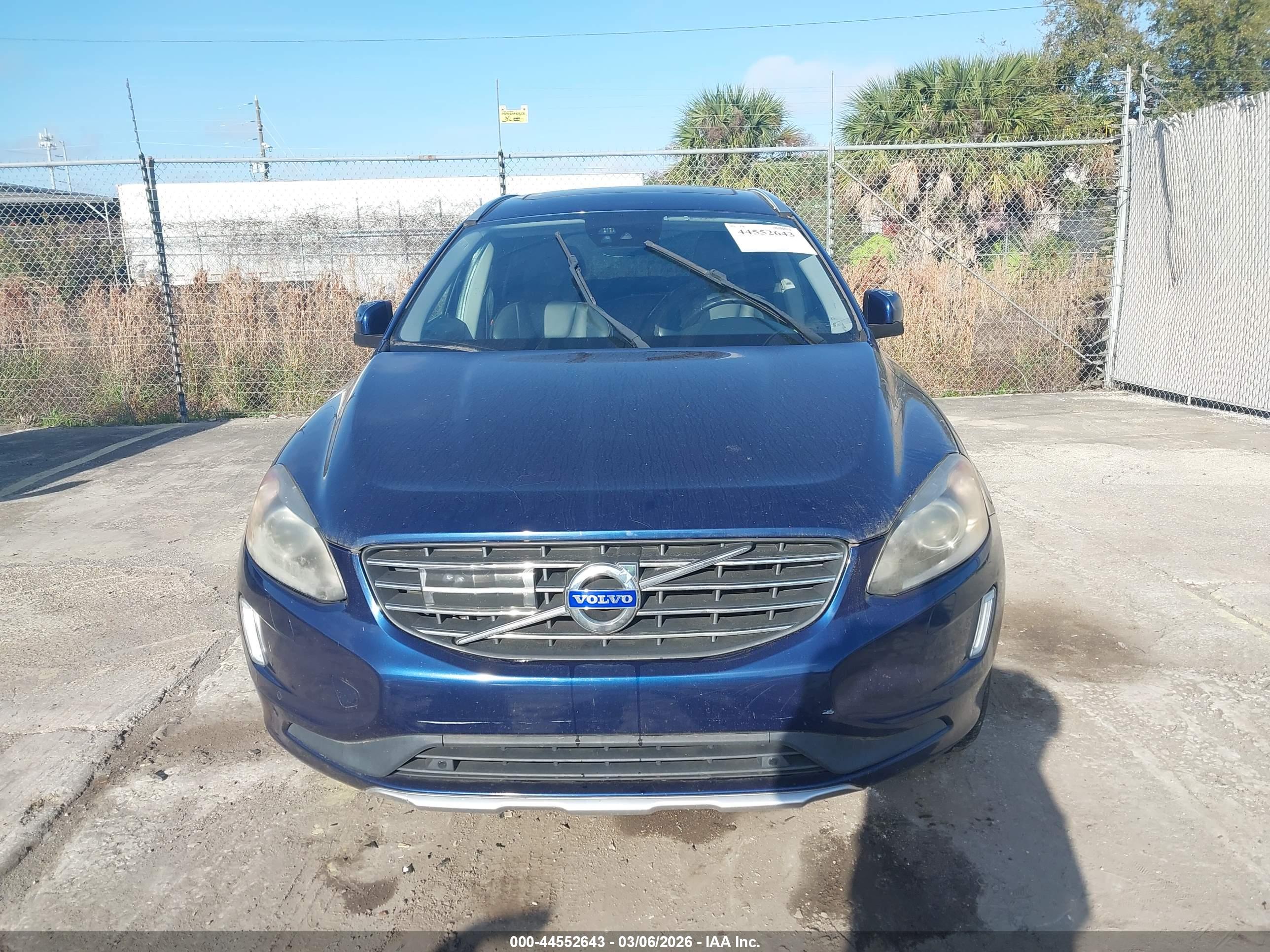 VOLVO XC60 image 6