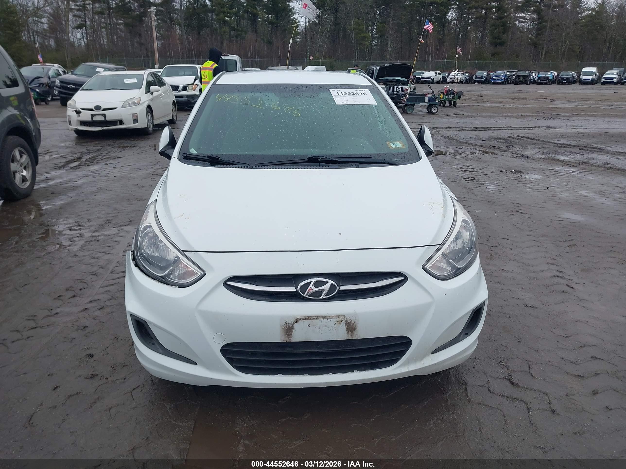 HYUNDAI ACCENT image 6