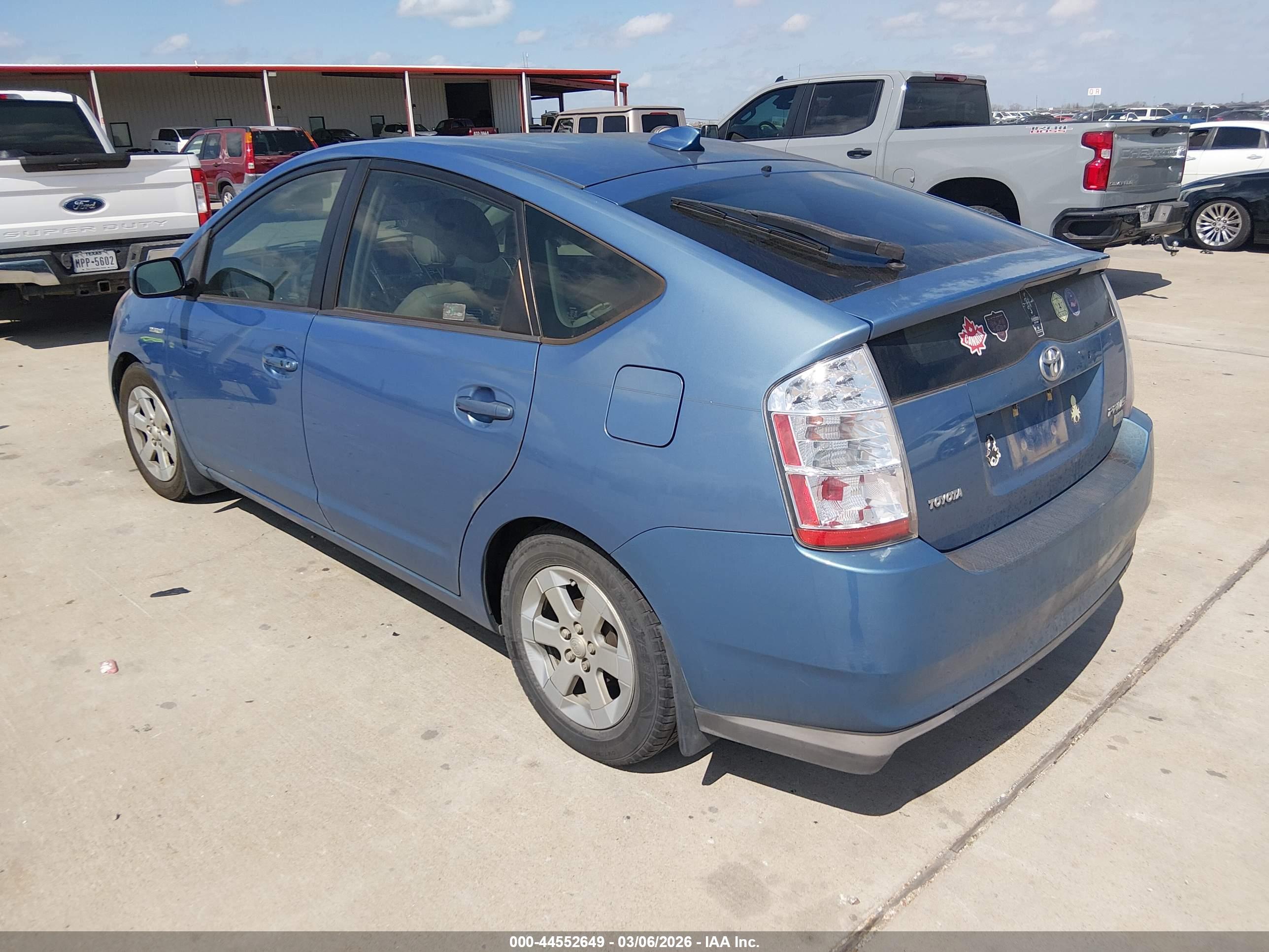 TOYOTA PRIUS image 3