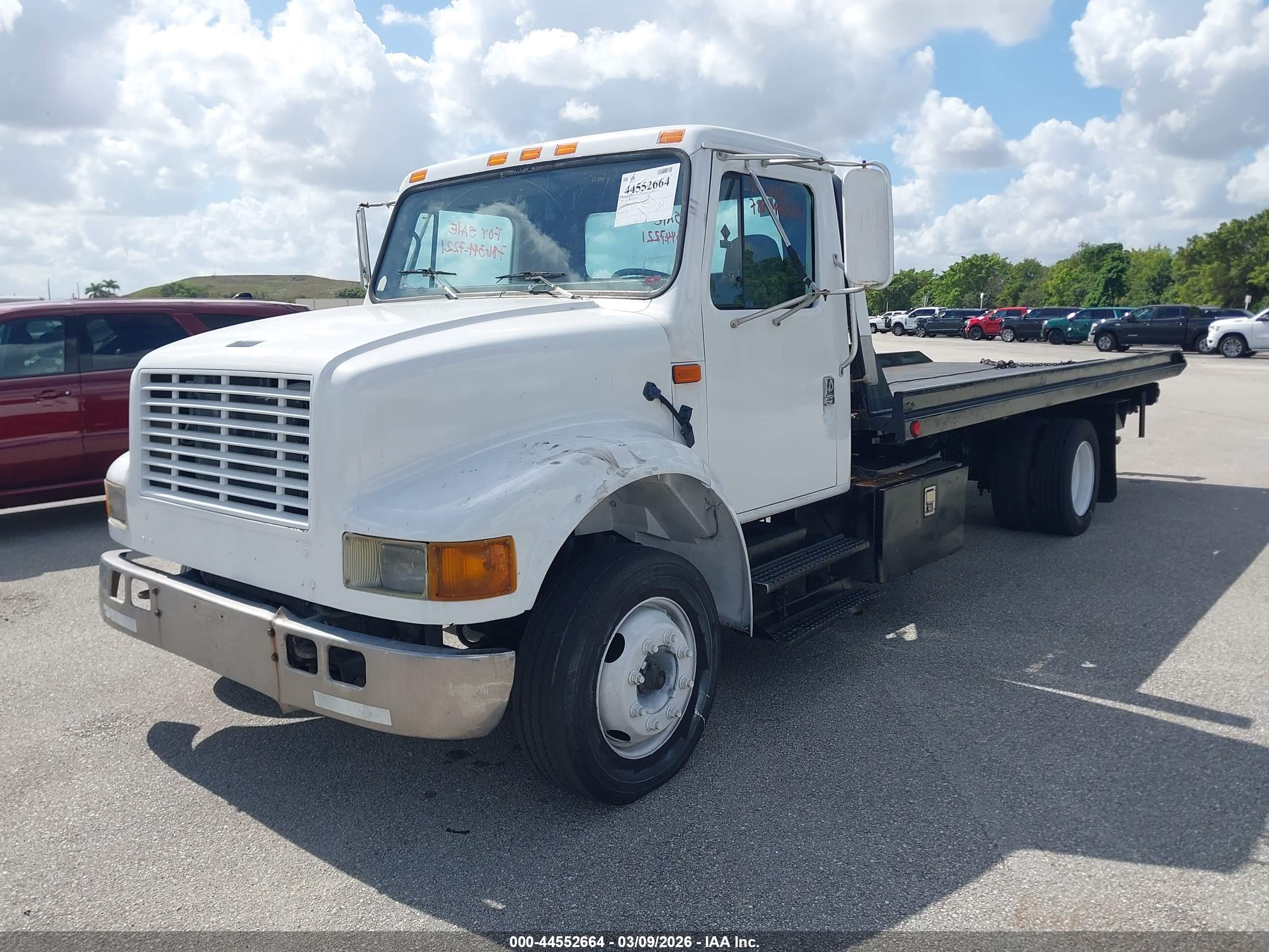 INTERNATIONAL 4000 image 2