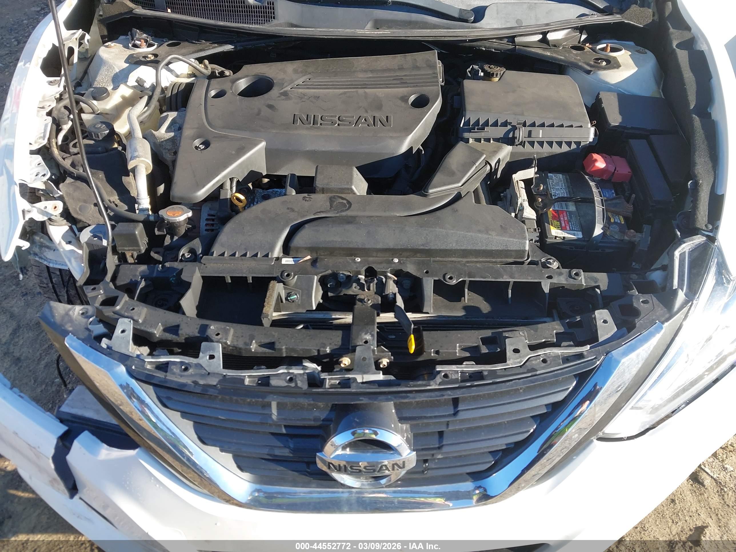 NISSAN ALTIMA image 10