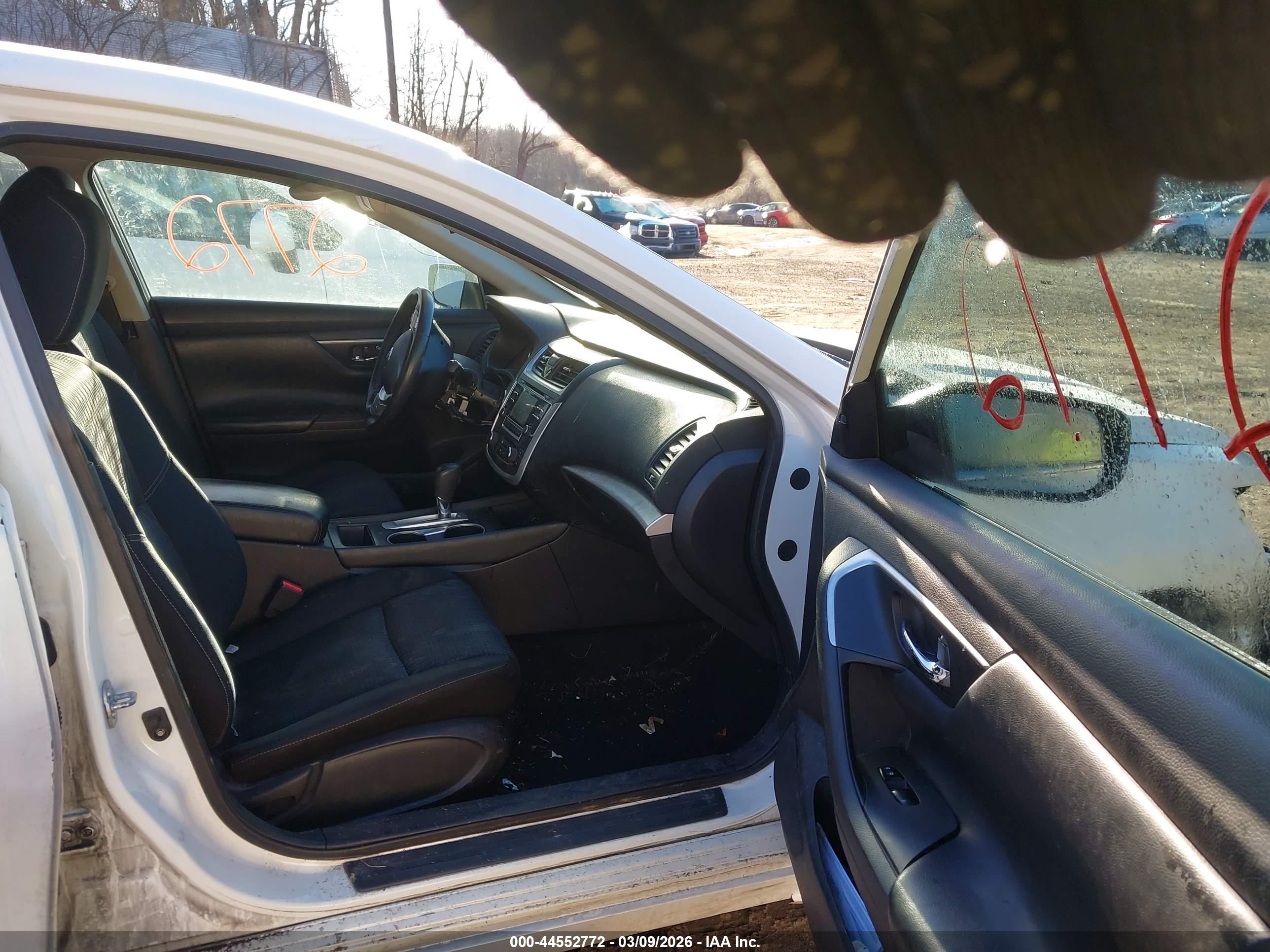 NISSAN ALTIMA image 5