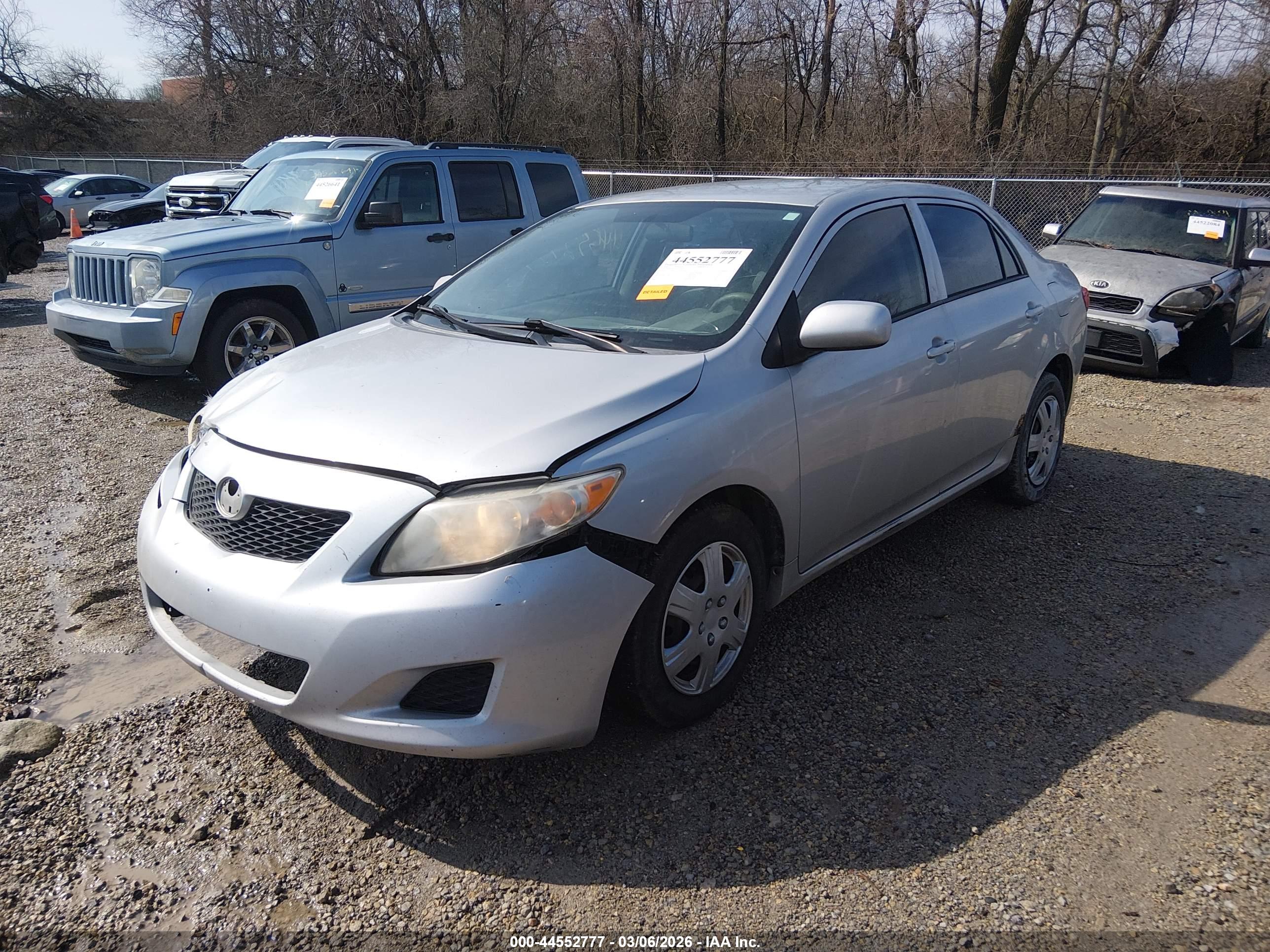 TOYOTA COROLLA image 2