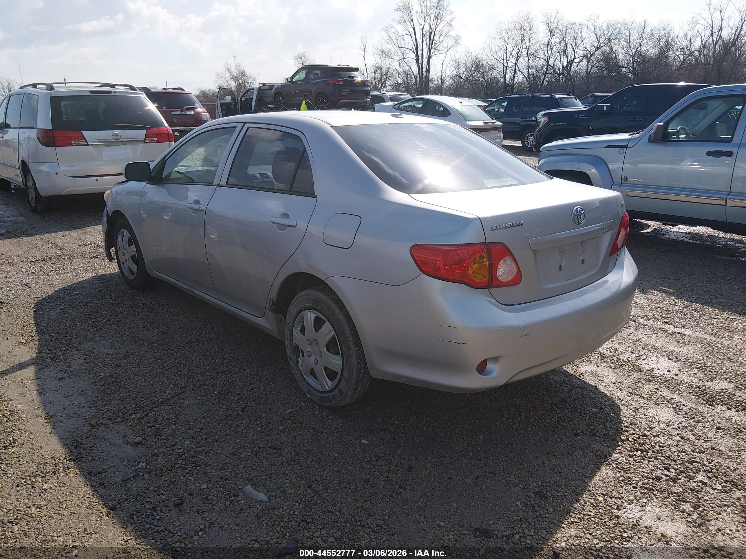 TOYOTA COROLLA image 3