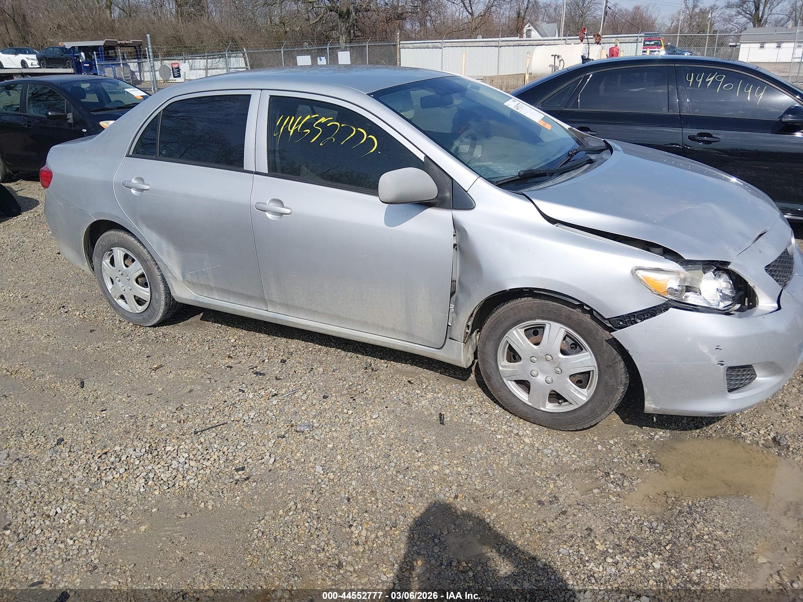 TOYOTA COROLLA image 6