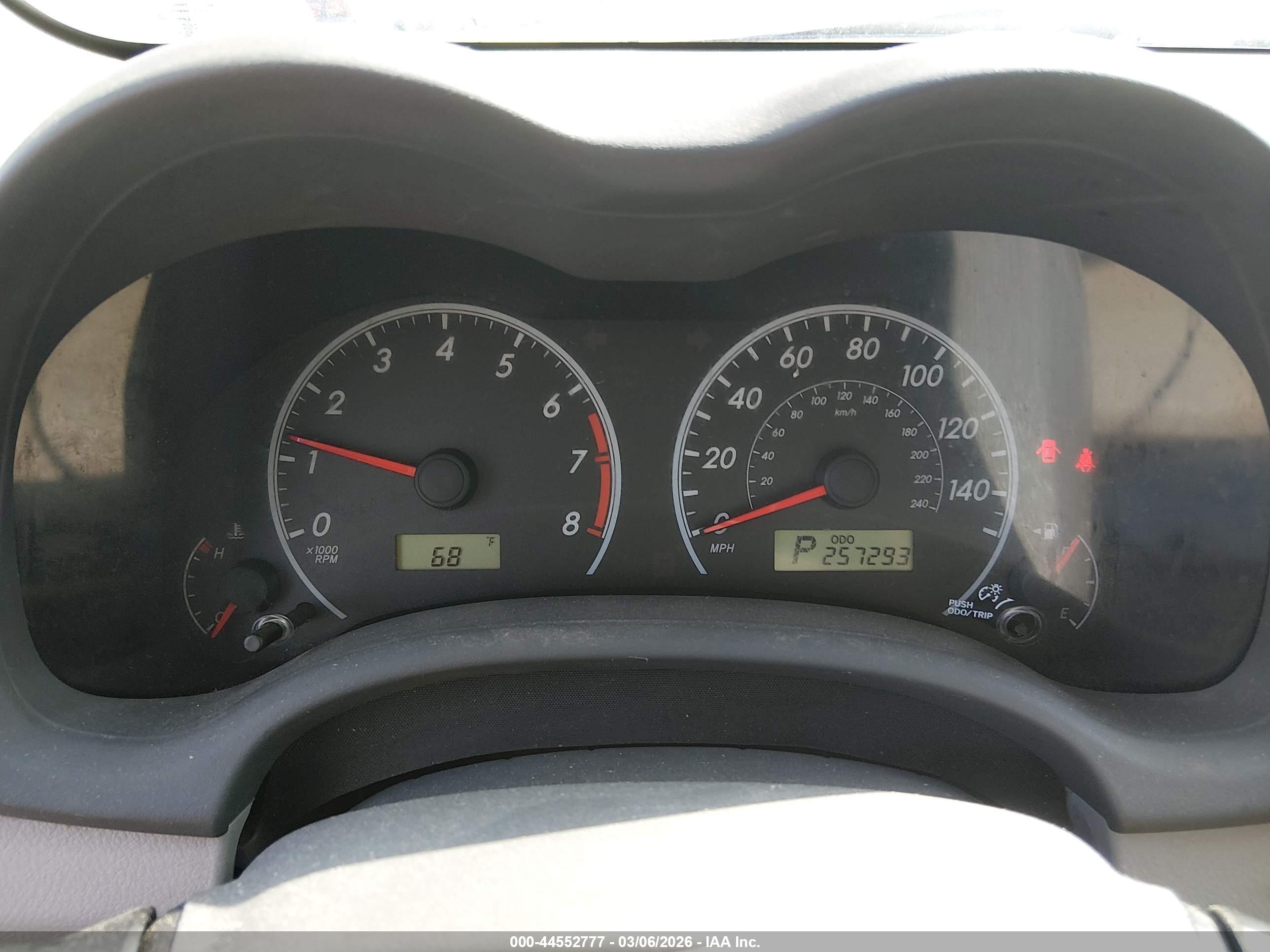 TOYOTA COROLLA image 7