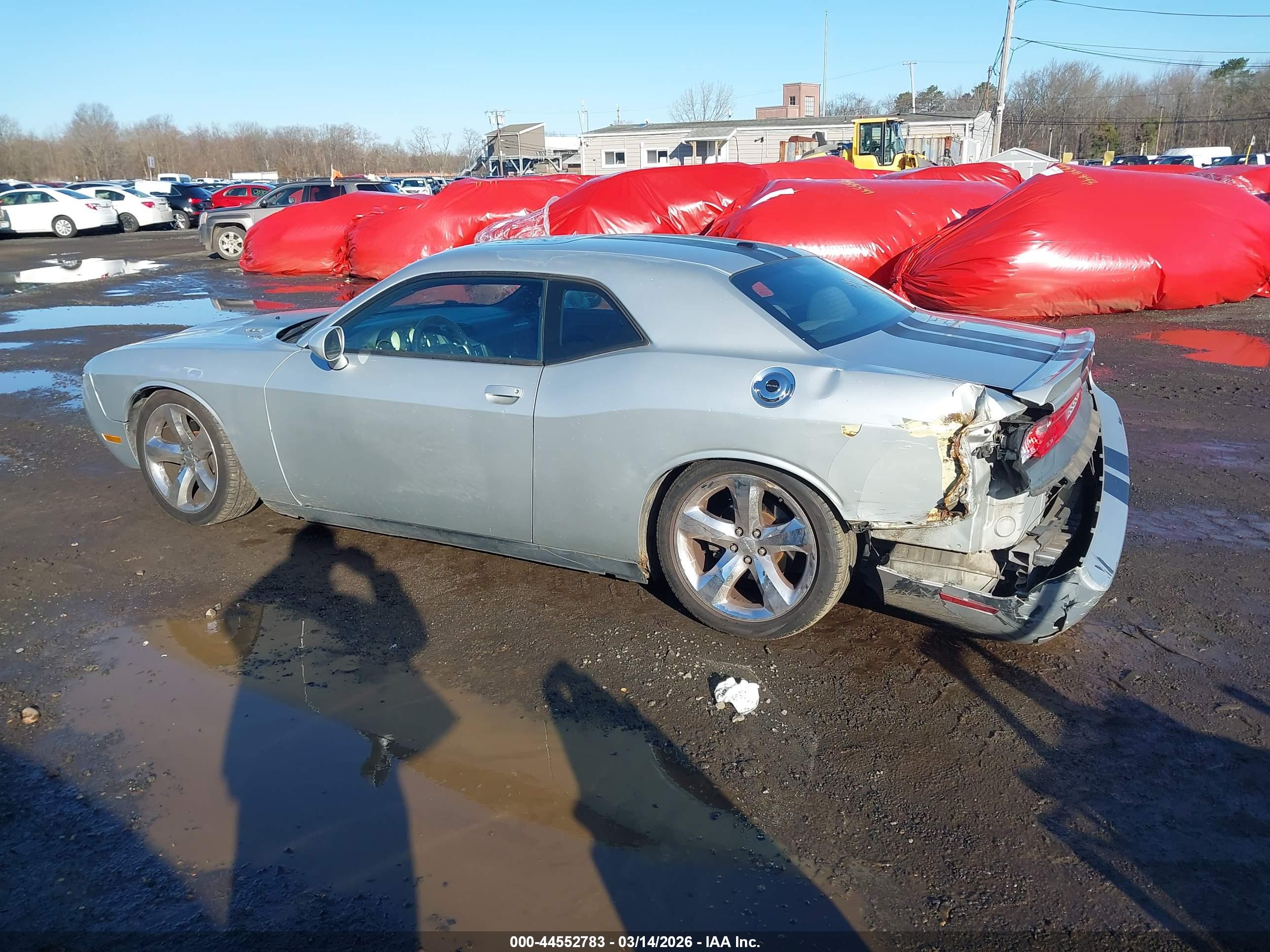 DODGE CHALLENGER image 6