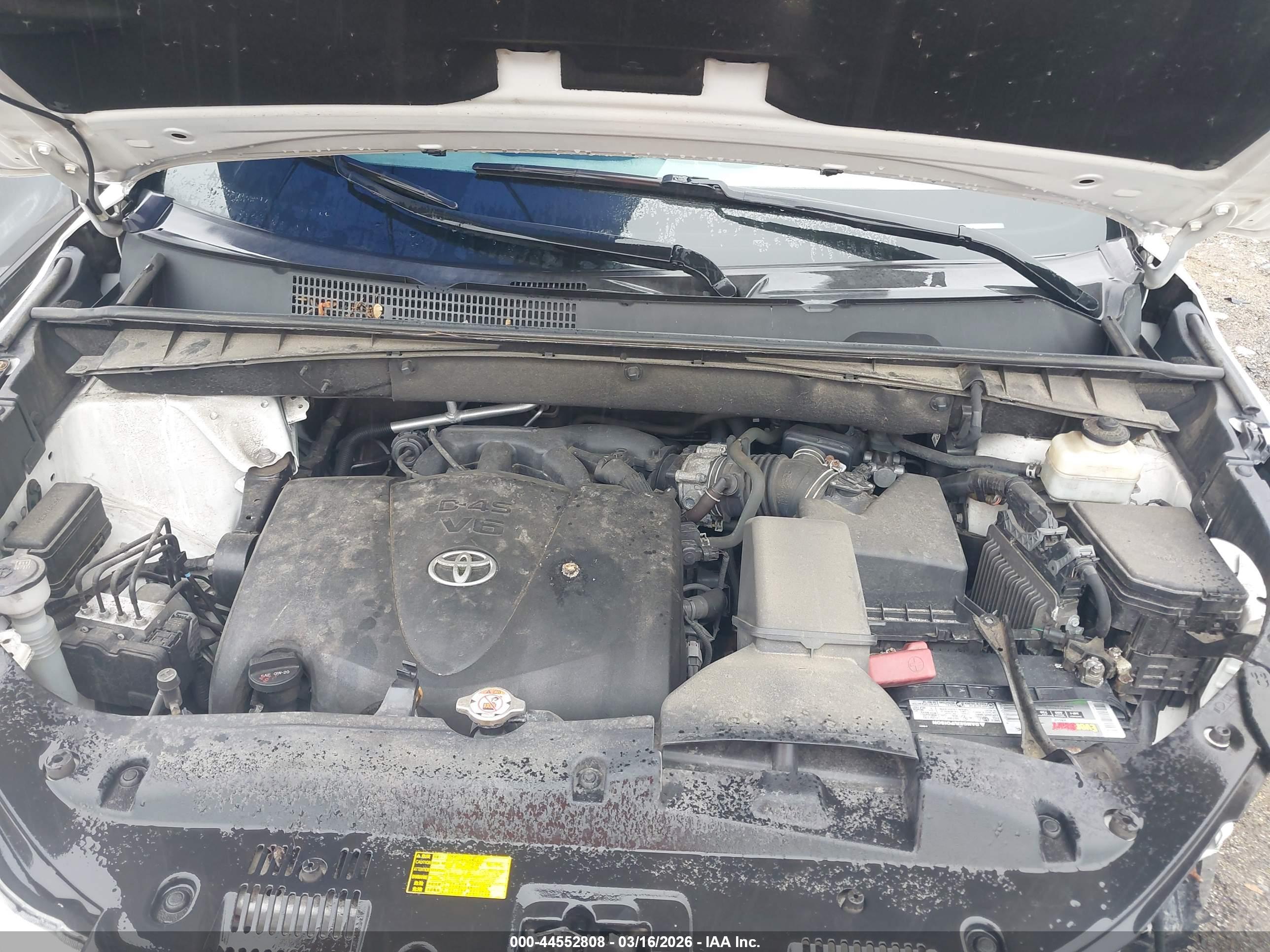 TOYOTA HIGHLANDER image 10