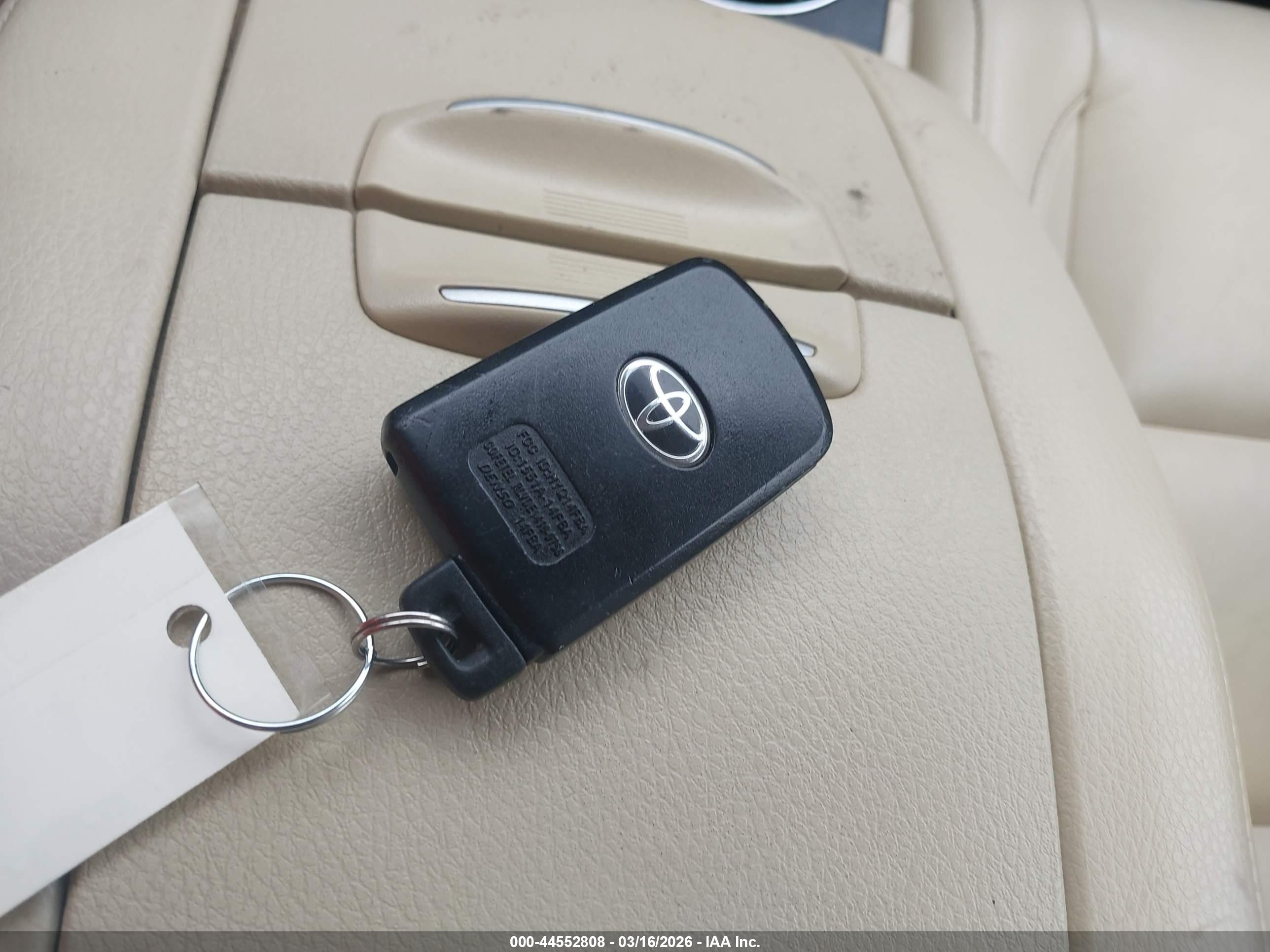 TOYOTA HIGHLANDER image 11