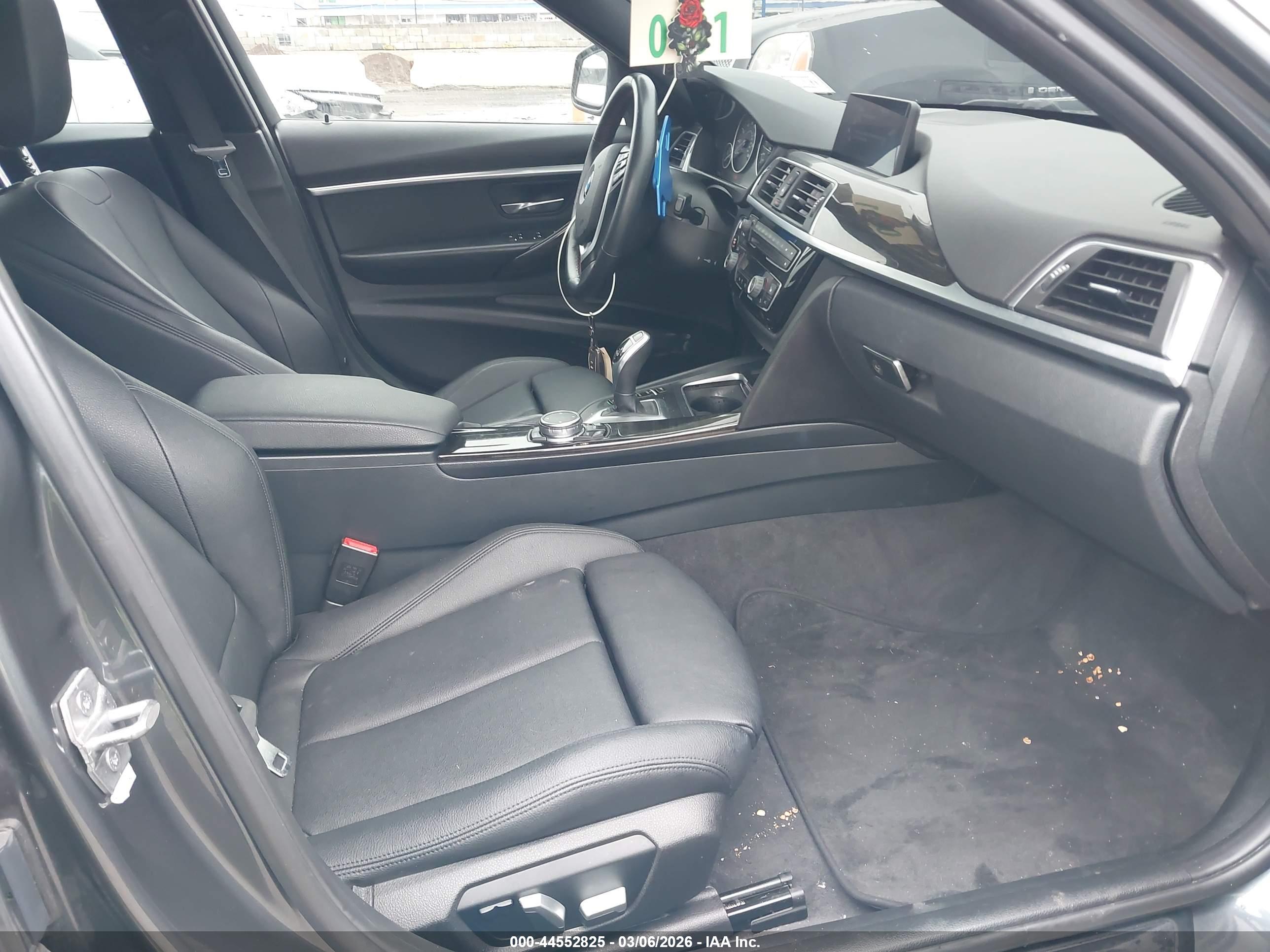 BMW 328I image 5