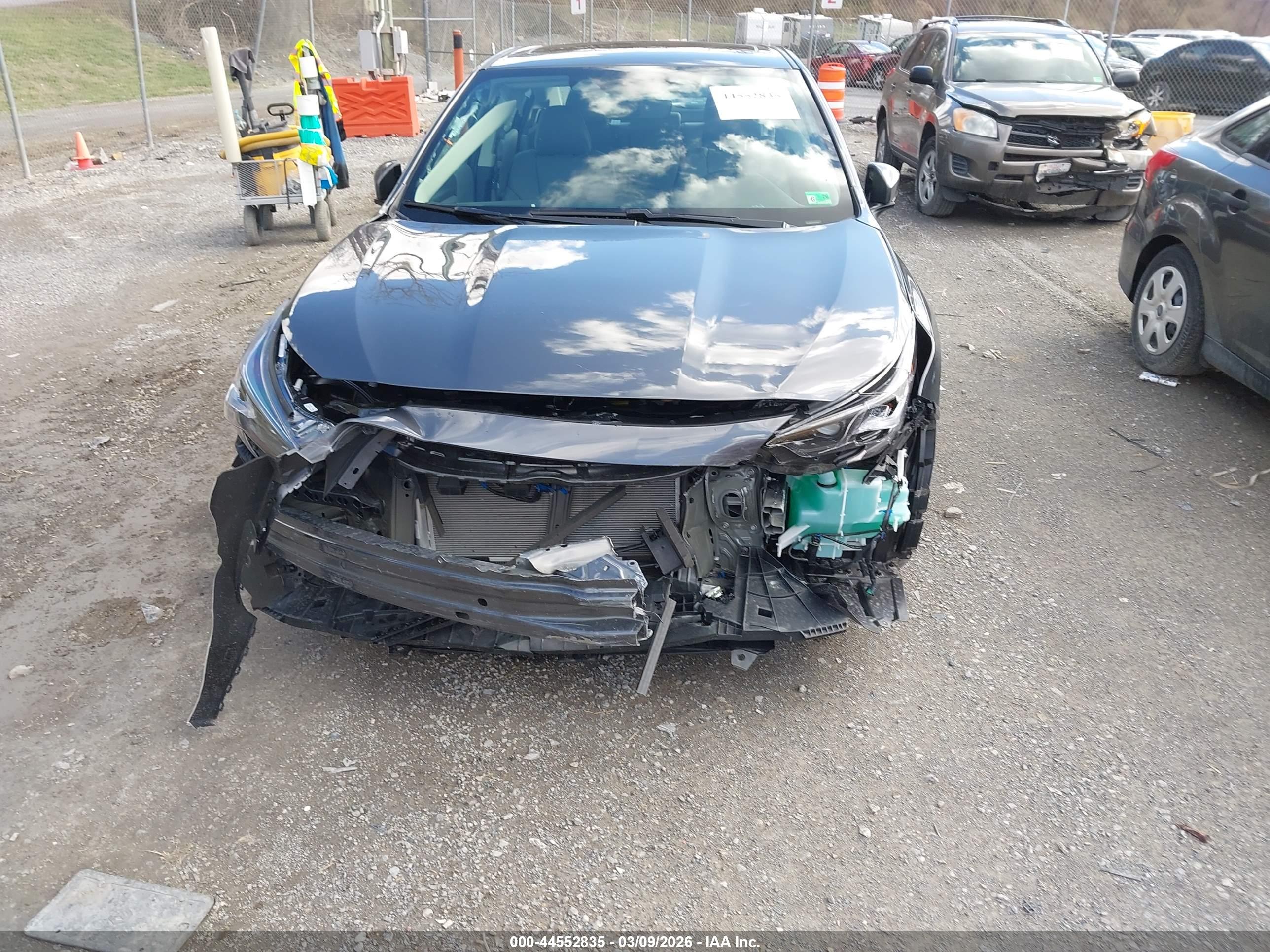 SUBARU LEGACY image 6