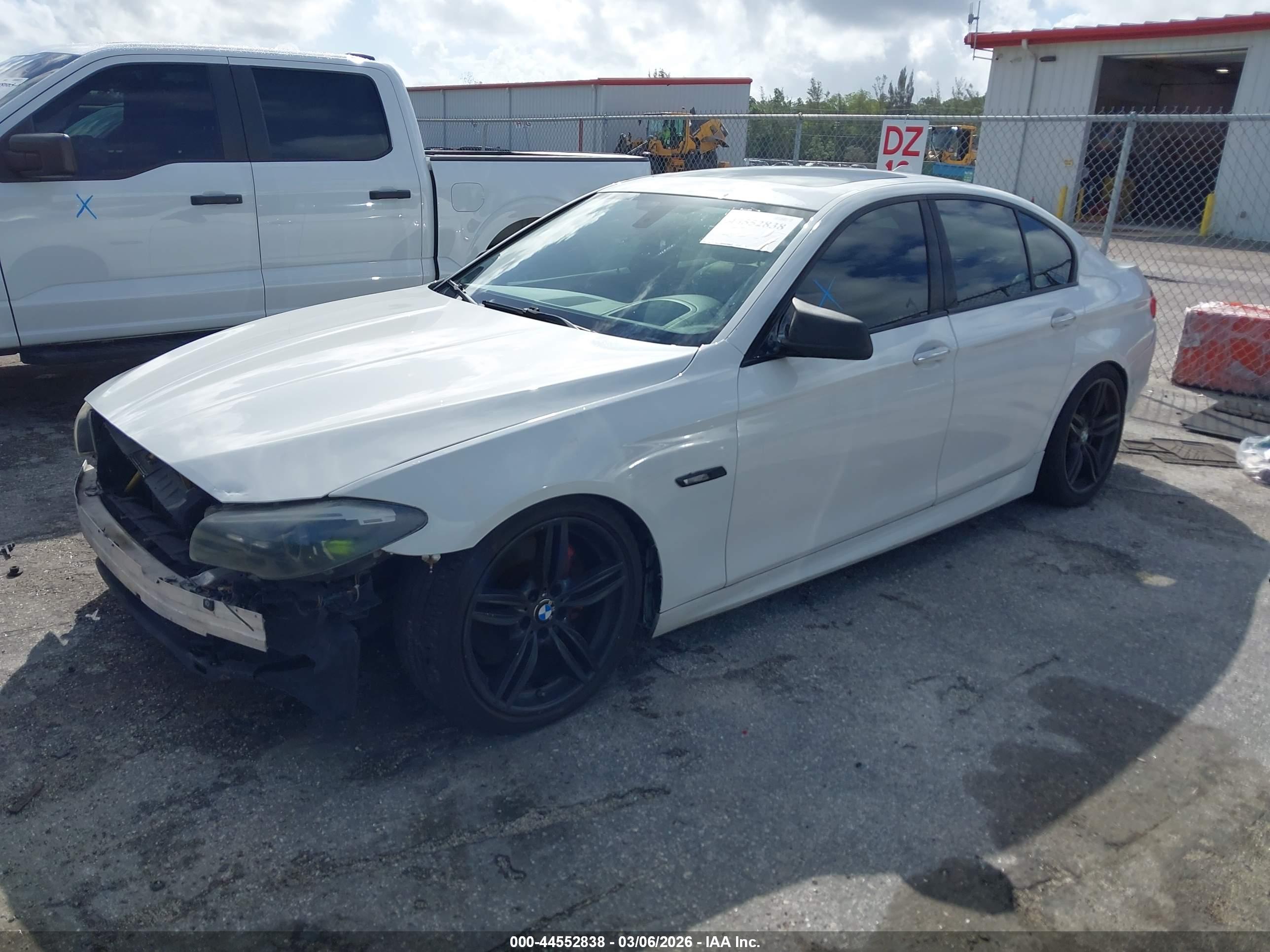 BMW 535I image 2