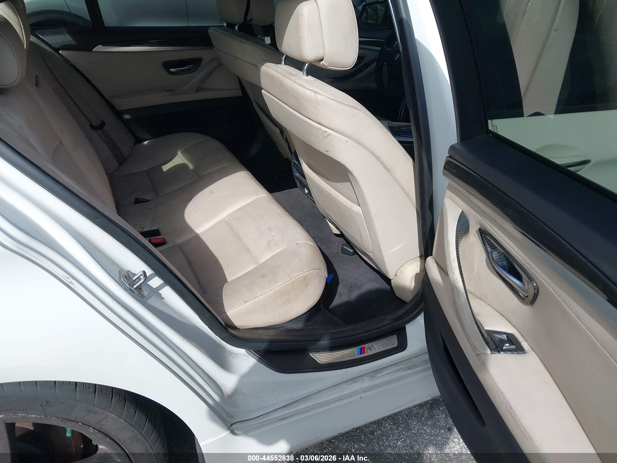 BMW 535I image 8