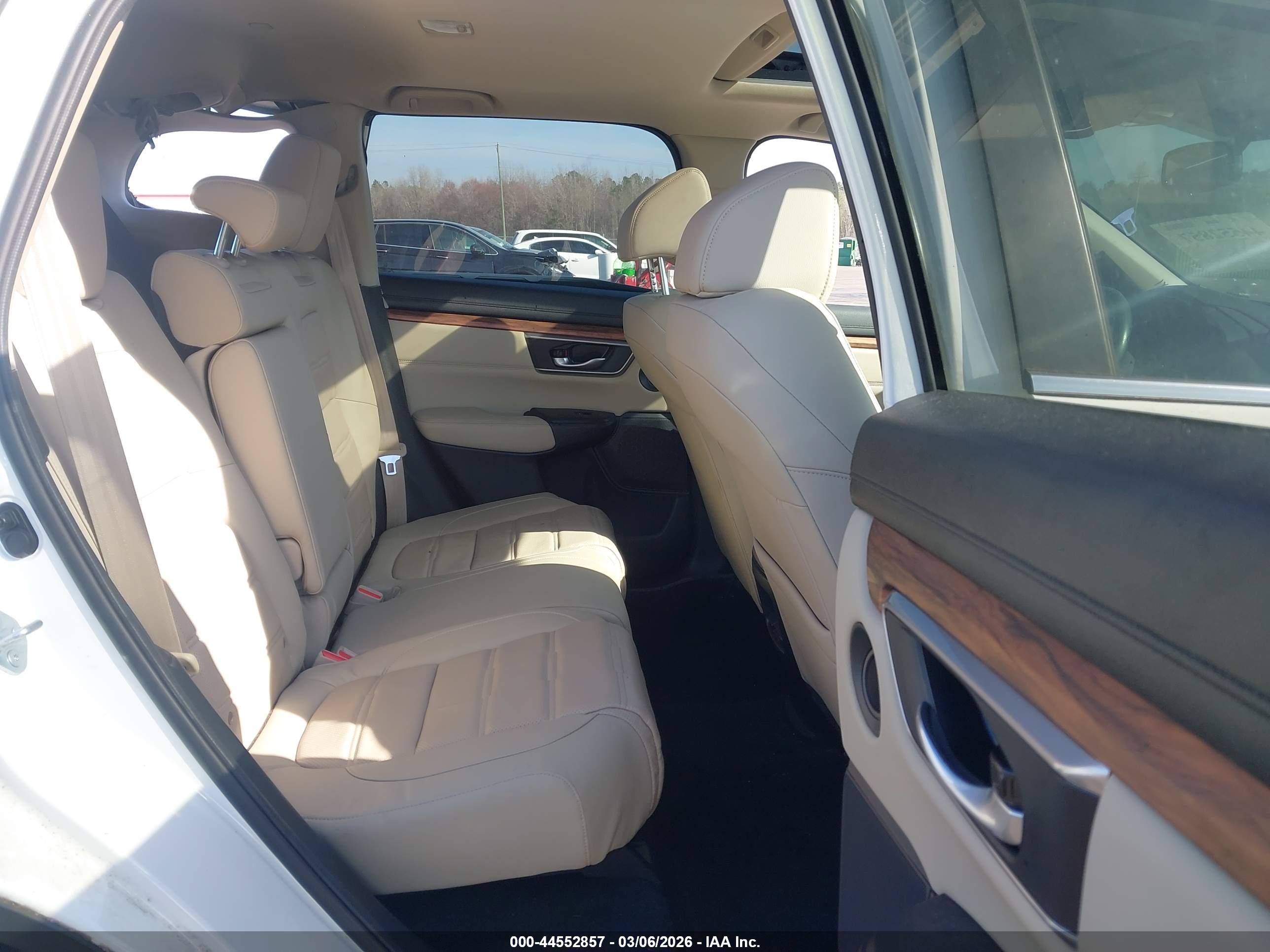 HONDA CR-V image 8