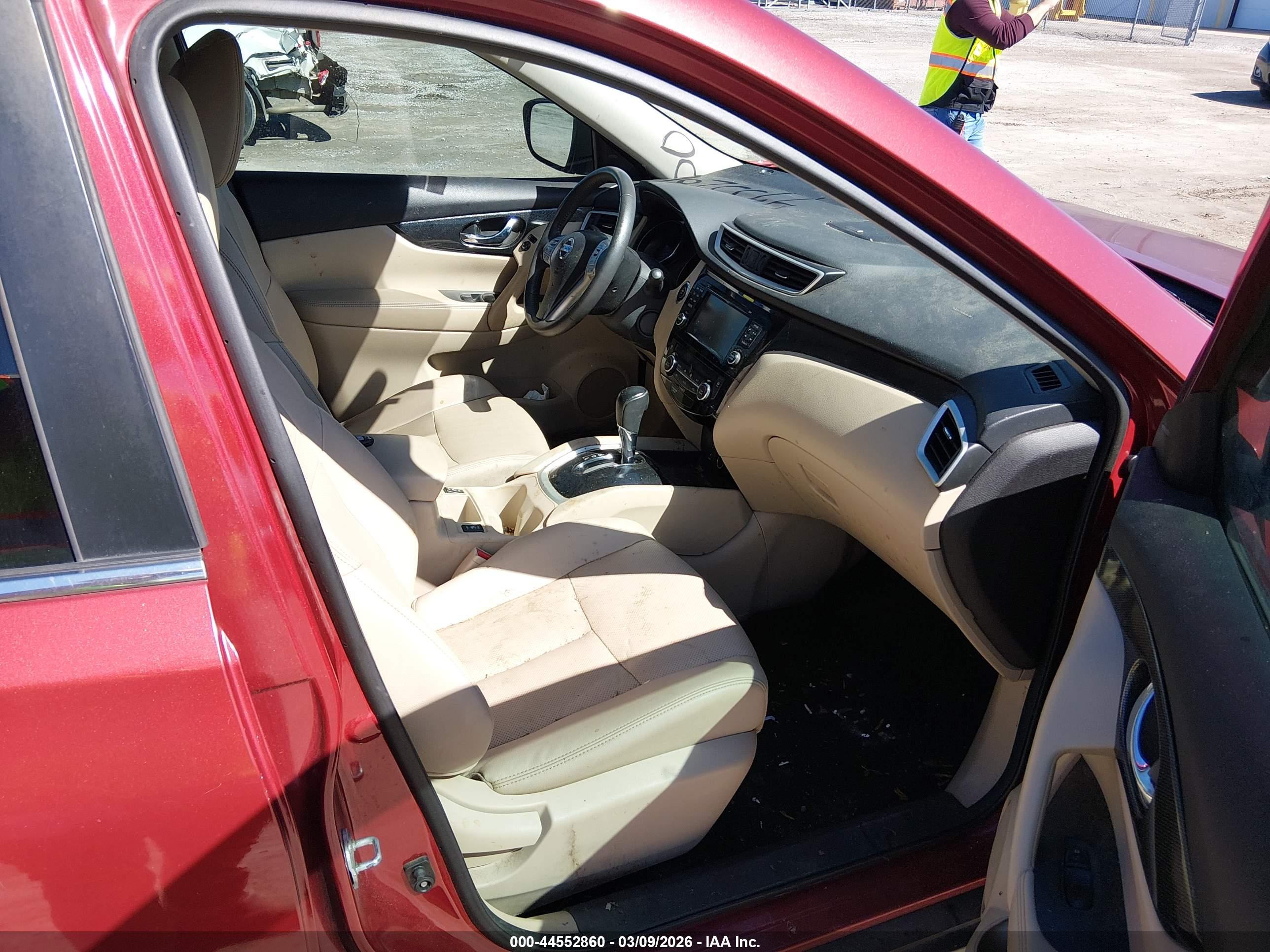NISSAN ROGUE image 5