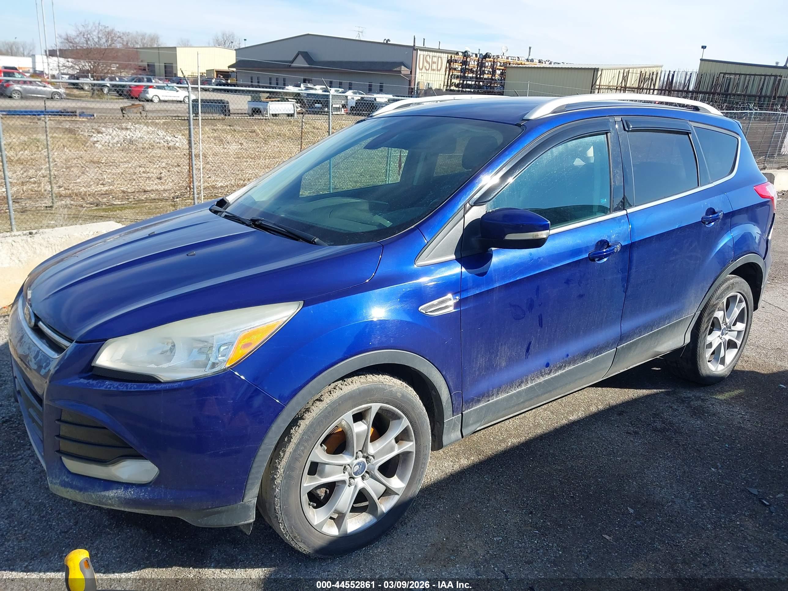 FORD ESCAPE image 2