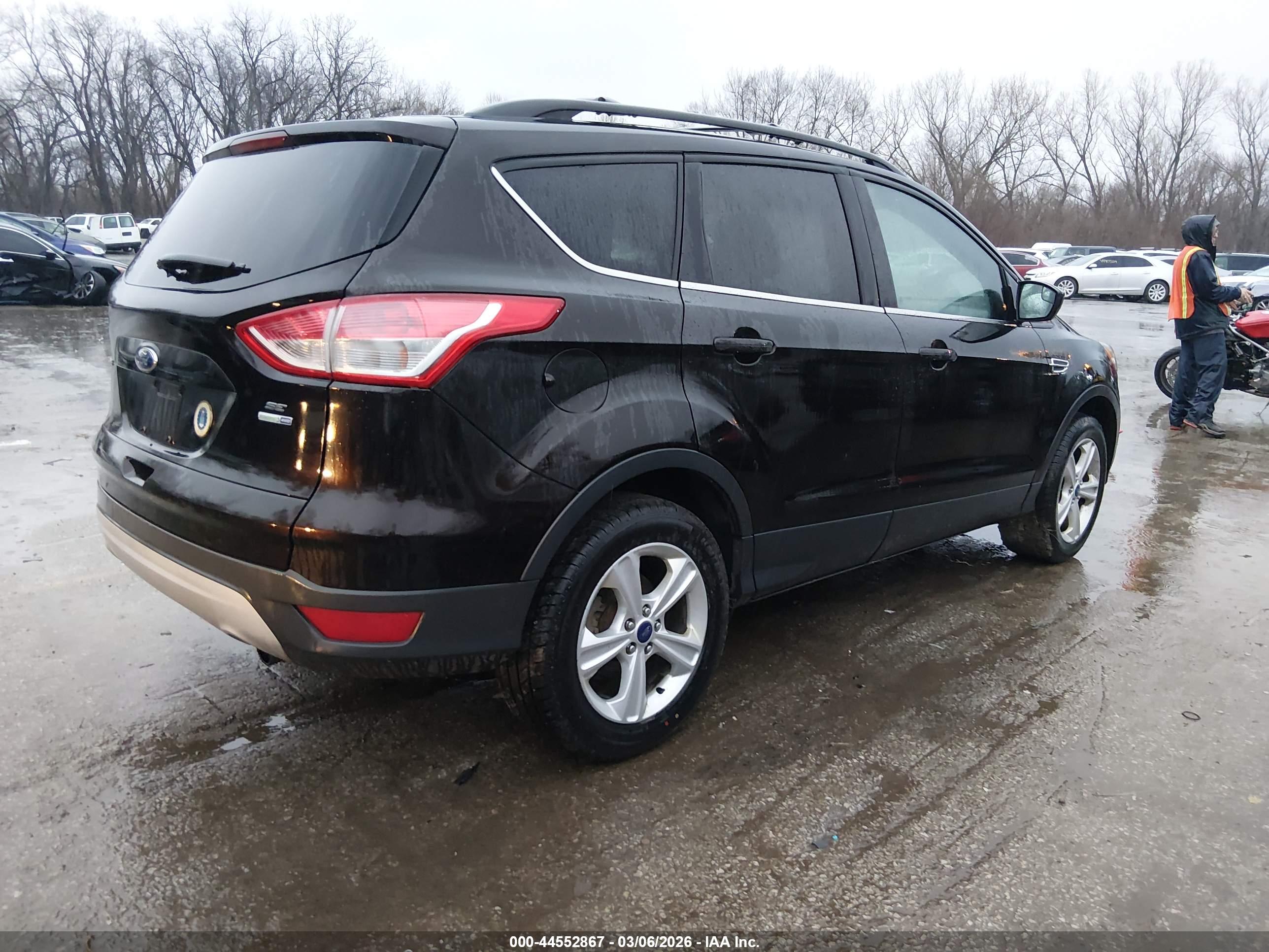 FORD ESCAPE image 4